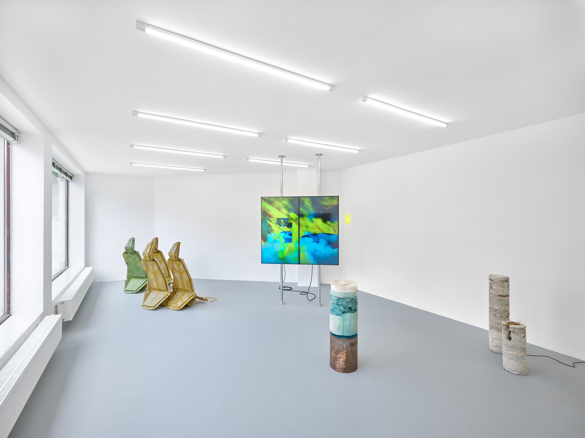 Installation view, SOFT LIQUIDS, HARD SHELLS, Kunstraum Konrad, 2024 Photo: Tobias Ehrhardt