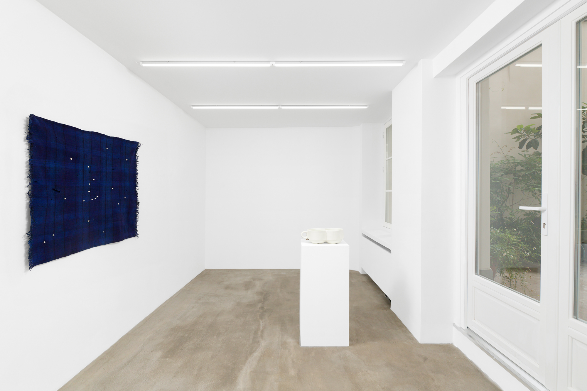 Hamish Pearch, Do not throw trash into the pond, 2024, exhibition view, Sans titre, Paris 