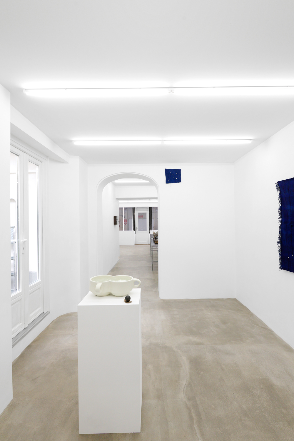 Hamish Pearch, Do not throw trash into the pond, 2024, exhibition view, Sans titre, Paris 