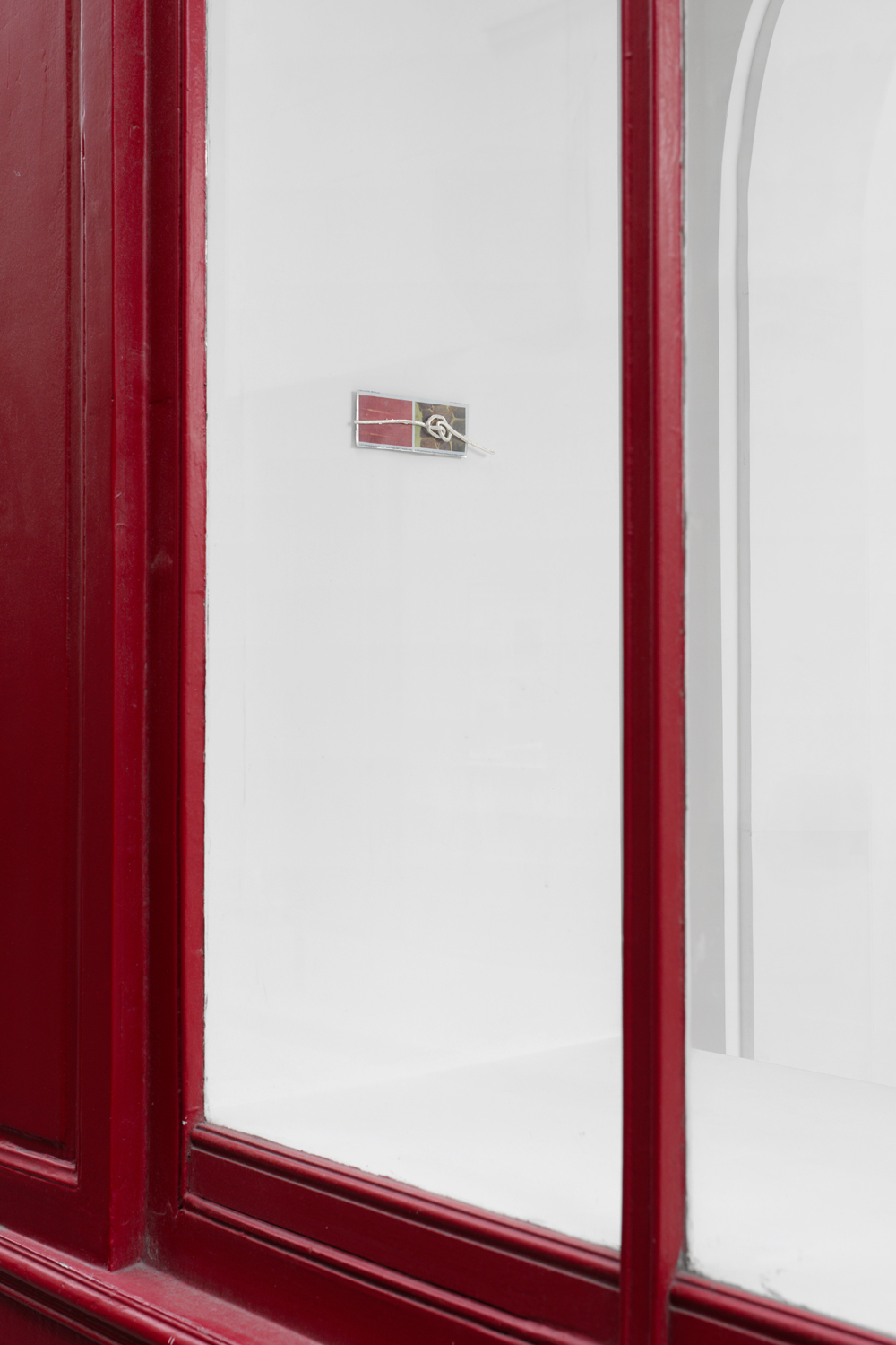 Hamish Pearch, Do not throw trash into the pond, 2024, exhibition view, Sans titre, Paris 