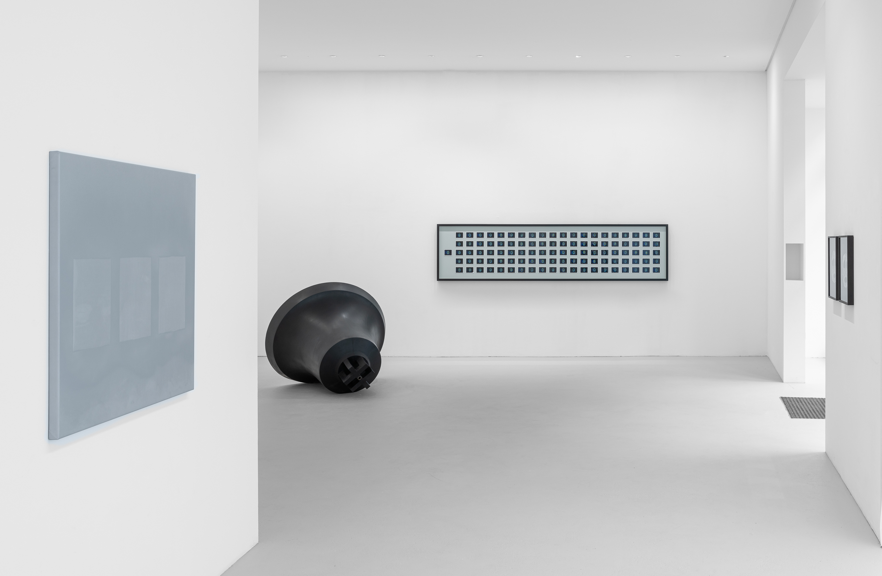 Installation view, night of uncertainty, 2024, courtesy of max goelitz, copyright of the artists, photo: Dirk Tacke