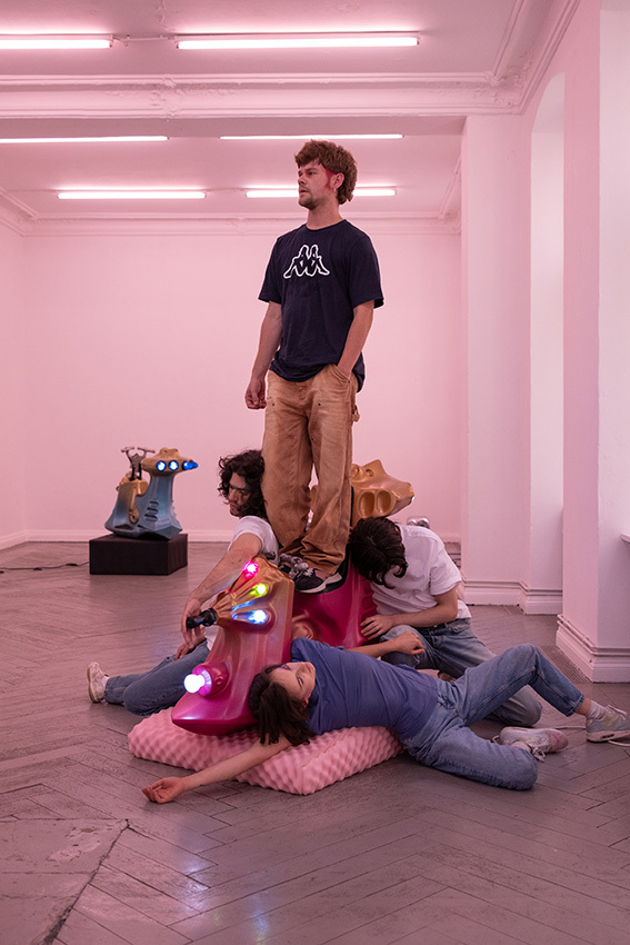 Performance view, 2024 courtesy the artist and EIGEN + ART Lab.