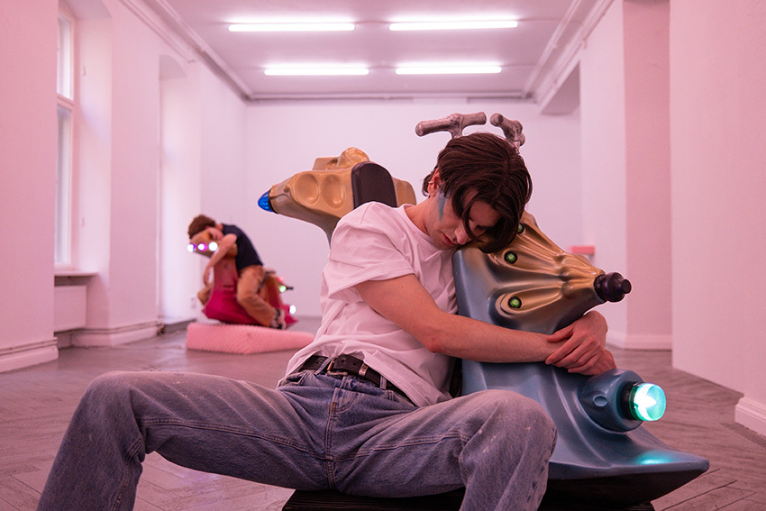 Performance view, 2024 courtesy the artist and EIGEN + ART Lab.