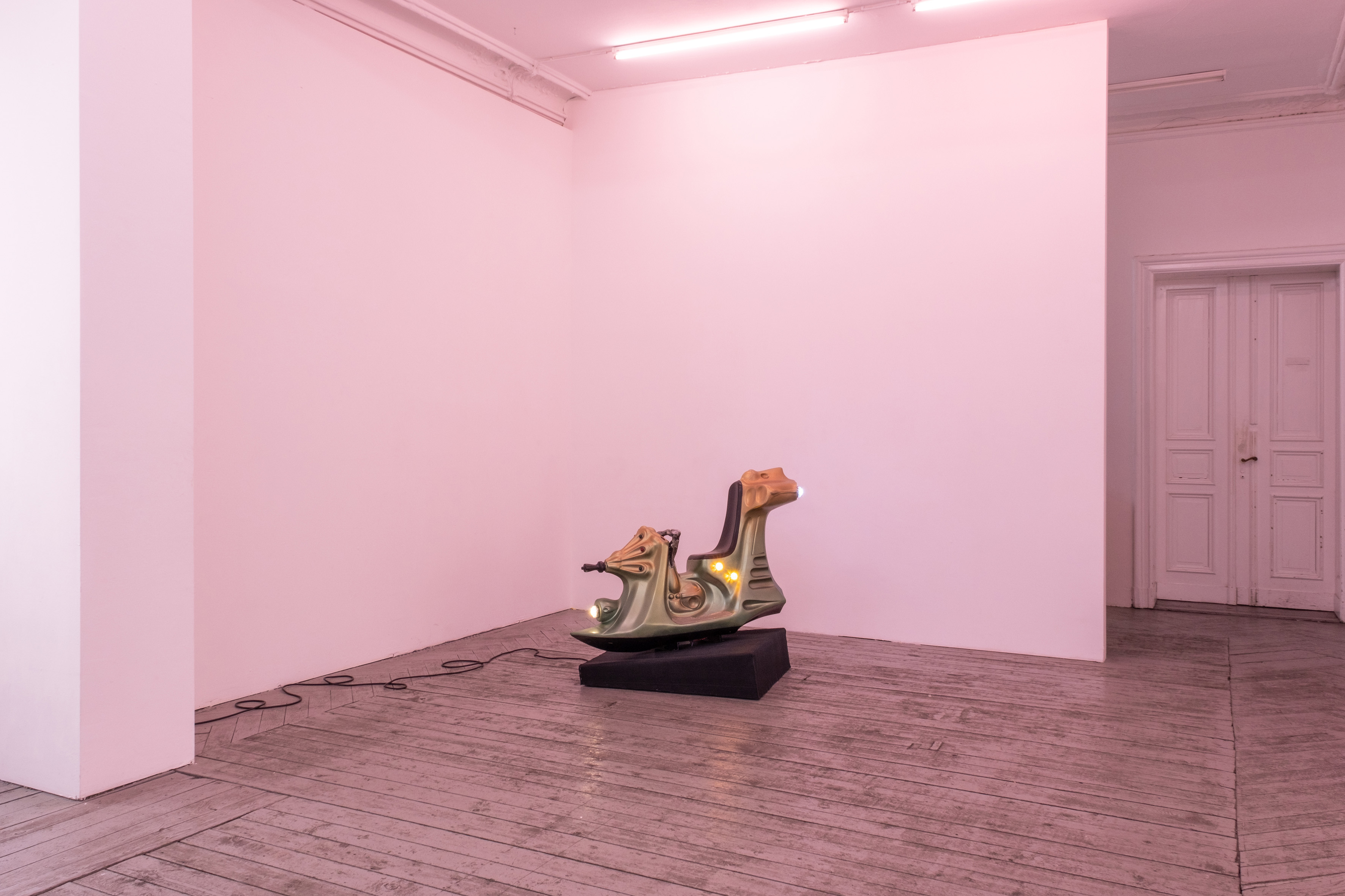 Exhibition view, 2024 courtesy the artist and EIGEN + ART Lab.