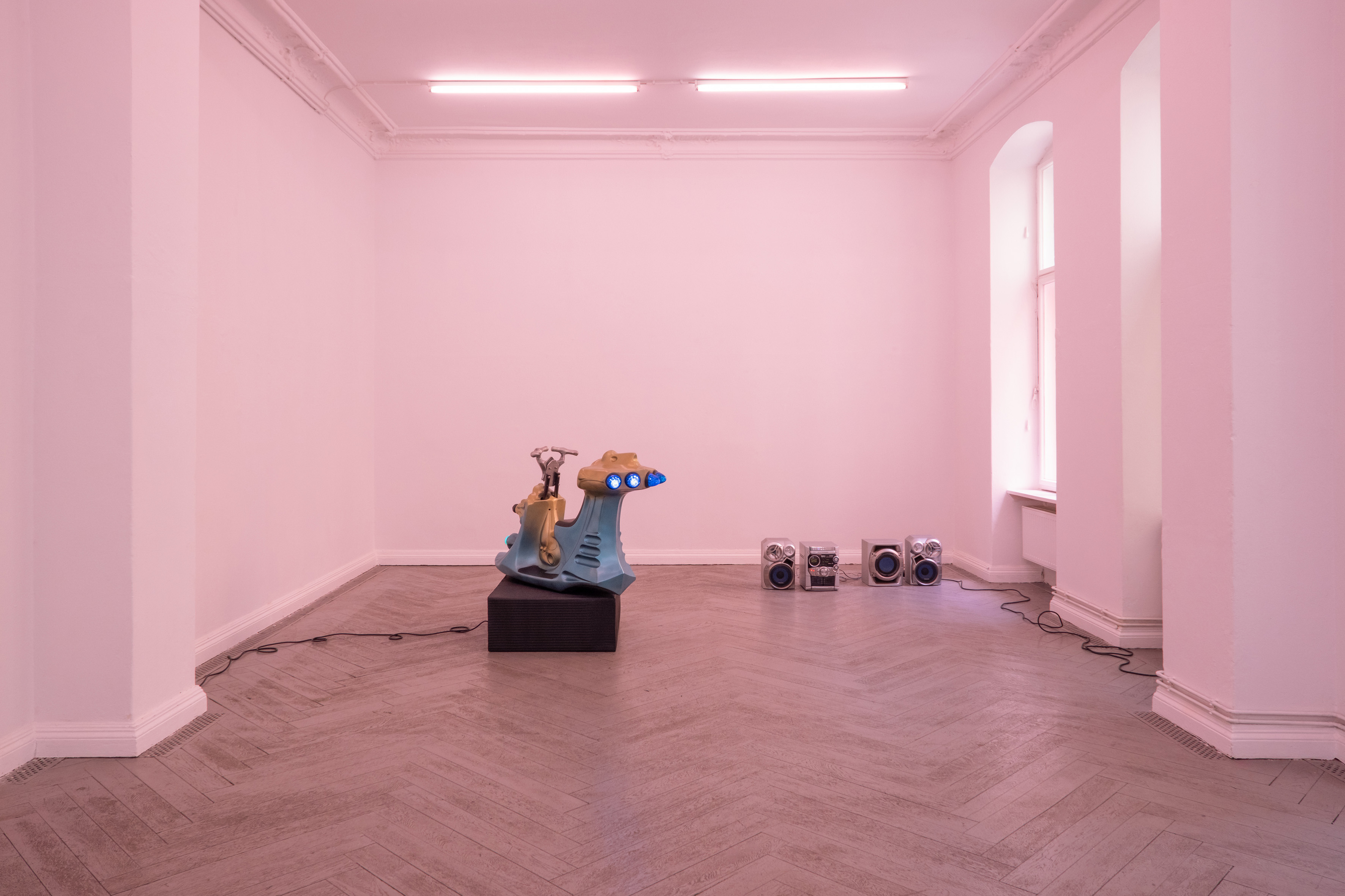 Exhibition view, 2024 courtesy the artist and EIGEN + ART Lab.