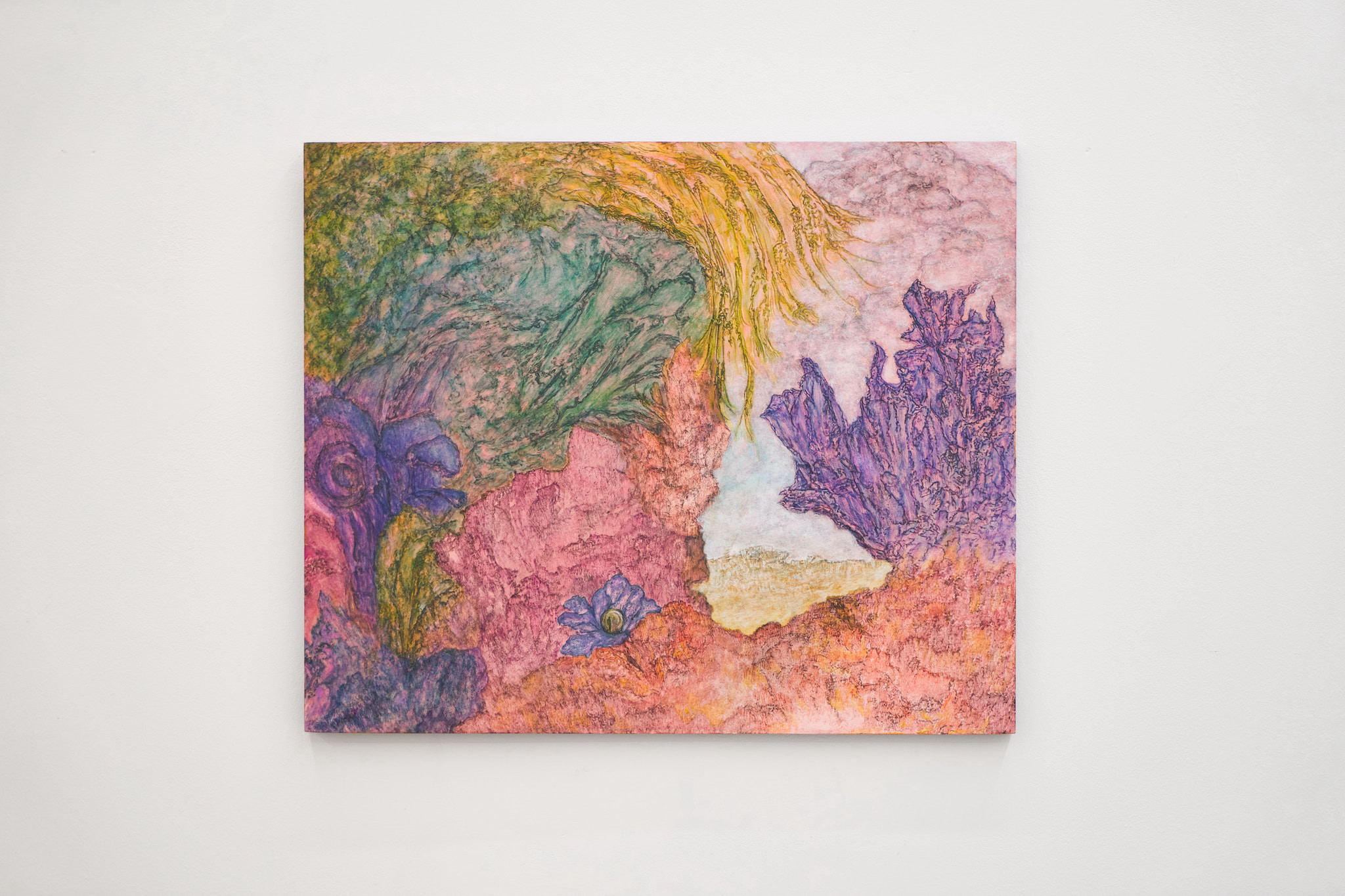 Maria Balea, Reflection caught in a flower pistil, 2024, courtesy the artist and Galerie Russi Klenner