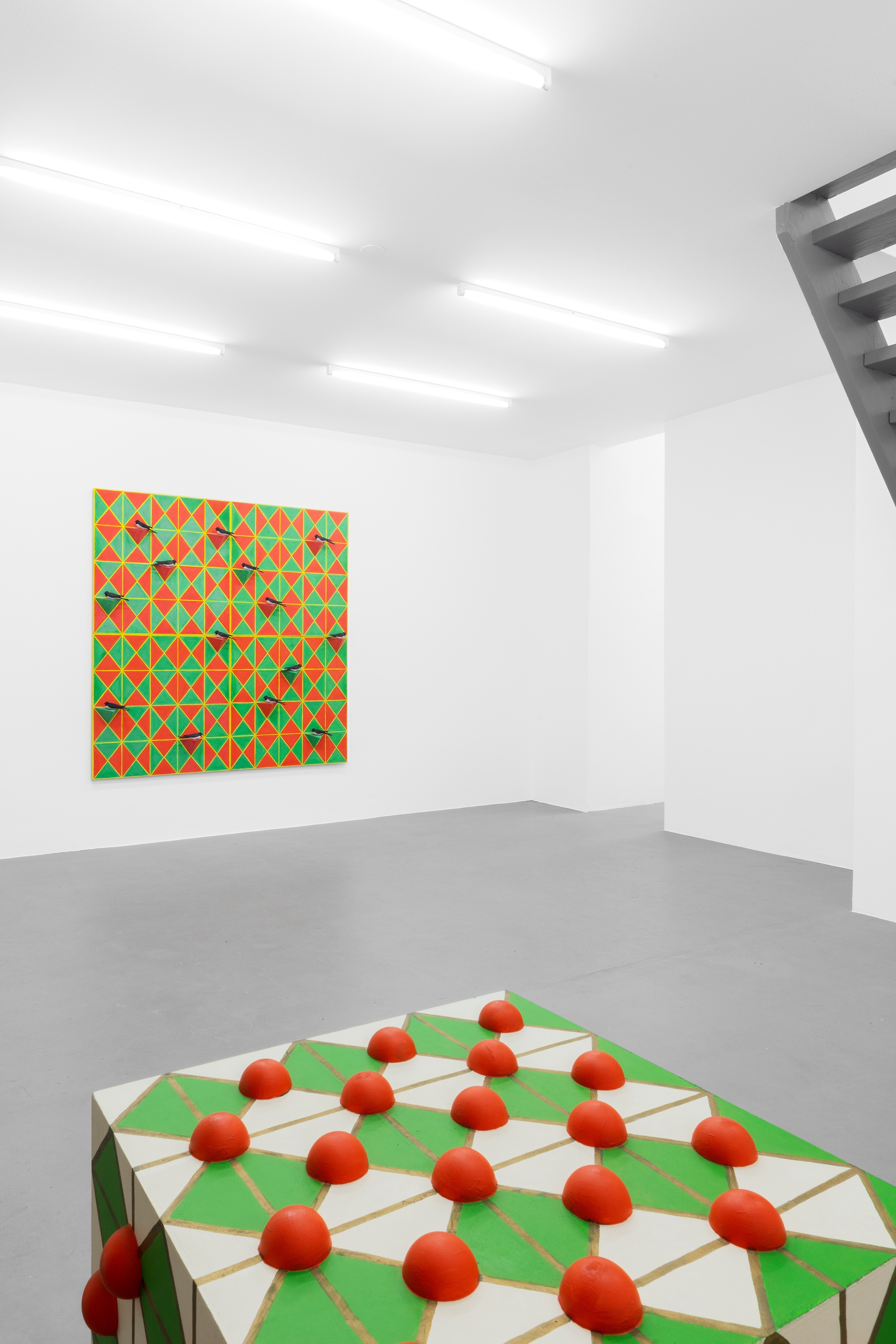 Elke Denda, Schleifen, Installation view, EXILE Vienna, 2024