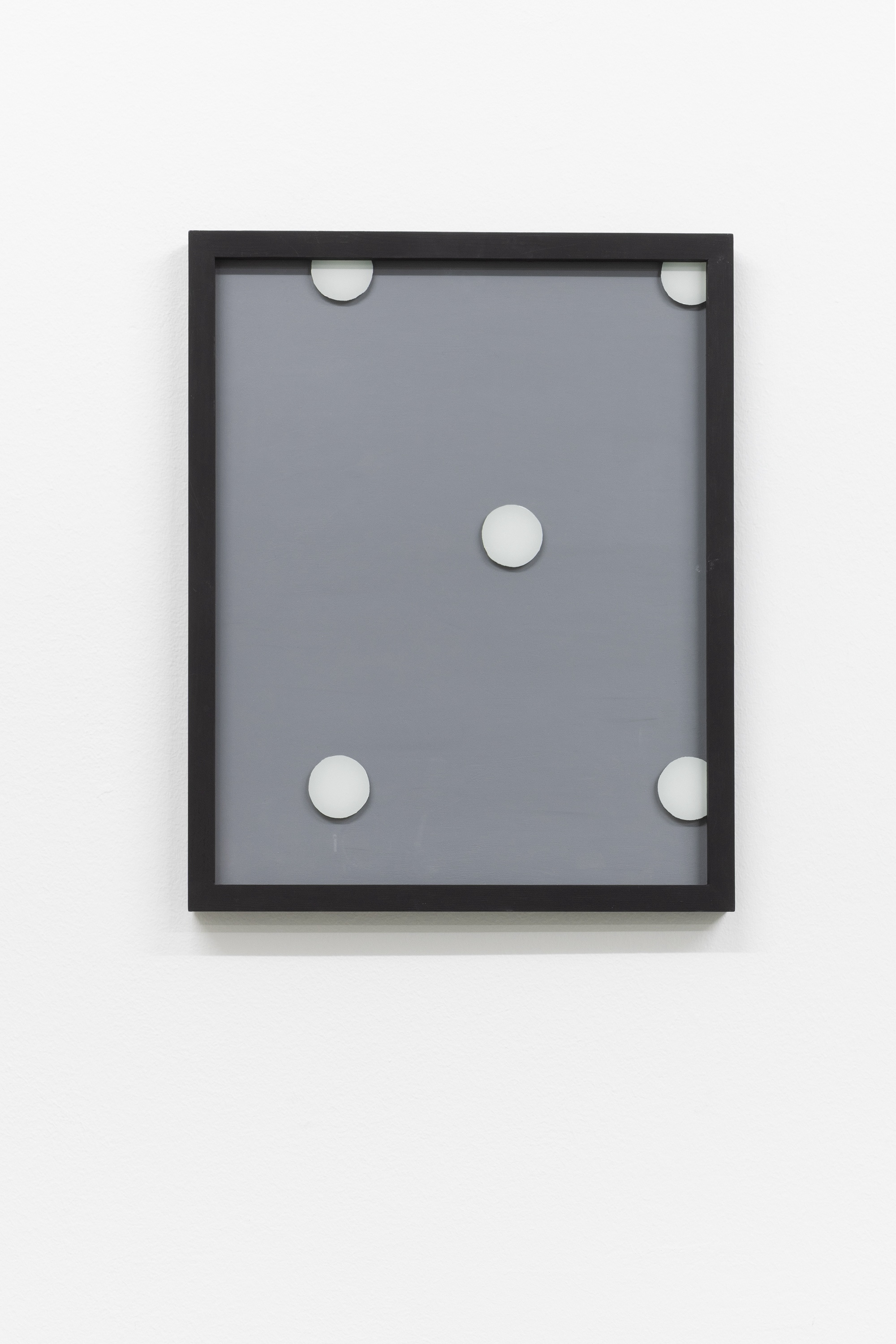 Elke Denda, Punktebild 3D, 2024, acrylics on glass, 48 x 39 cm
