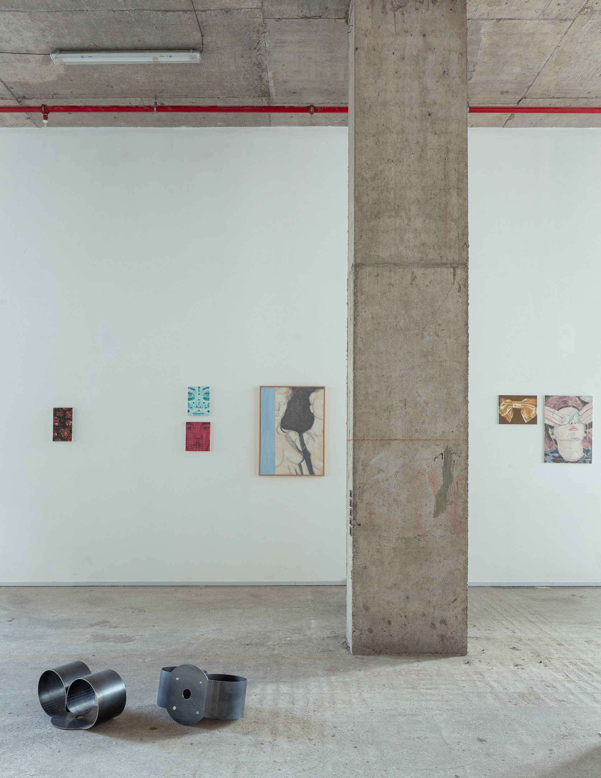 Cuidado Personal, installation view. Dominique Bradbury and Agustina Jarpa at OMA Galeria (Santiago, Chile). Image by Felipe Ugalde