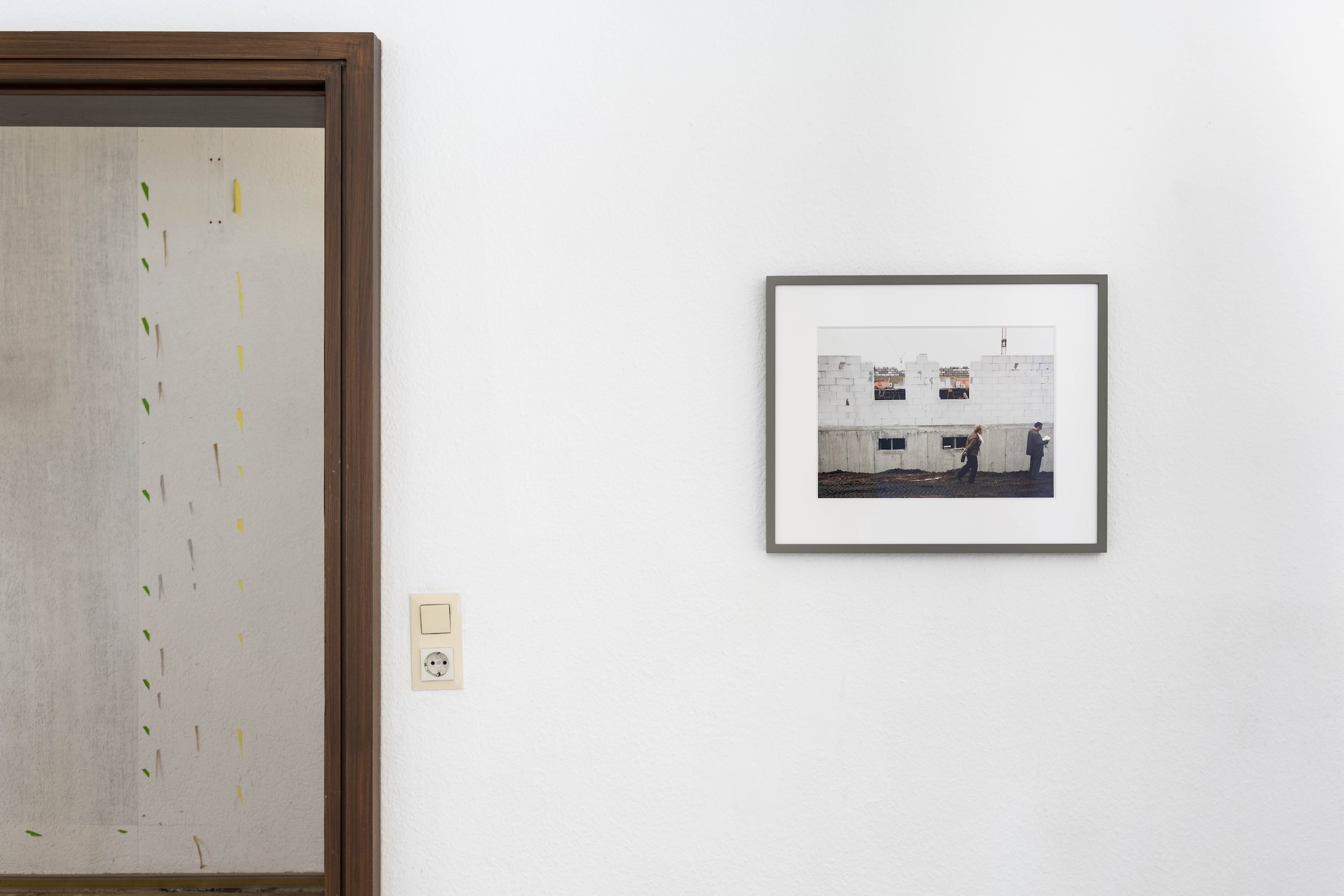 Andreas Gursky, Hösel, 1984, Inkjet Print hinter Glas, 43,2 x 52,8 cm. Courtesy of the artist and Sprüth Magers