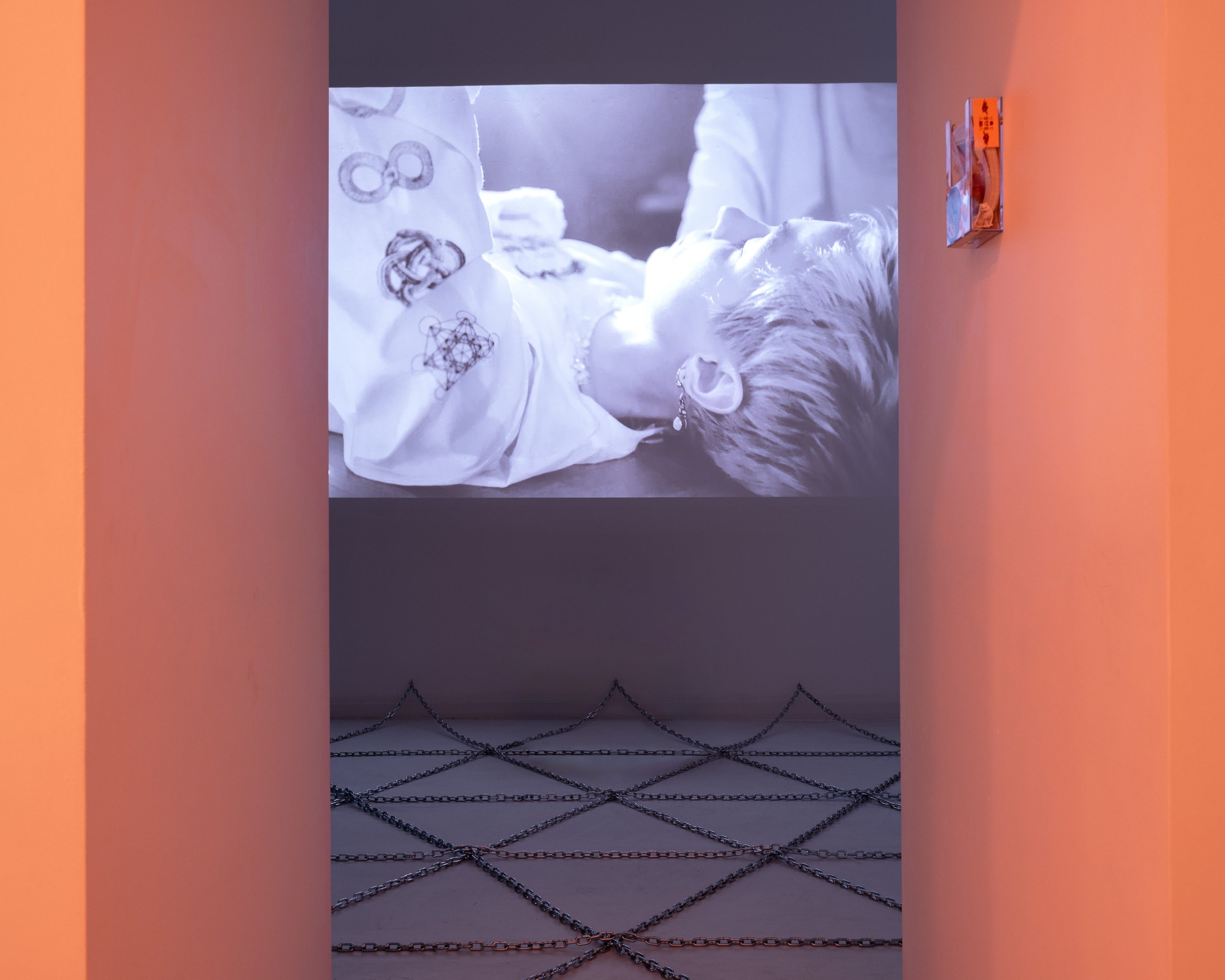 Omsk Social Club, "S.M.I2.L.E." â A Trip Into Synthesia", 2019, film work; "Flatline Geo" from "S.M.I2.L.E." â A Trip Into Synthesia", 2019, floor map for video installation: materials include metal chains, dimensions variable