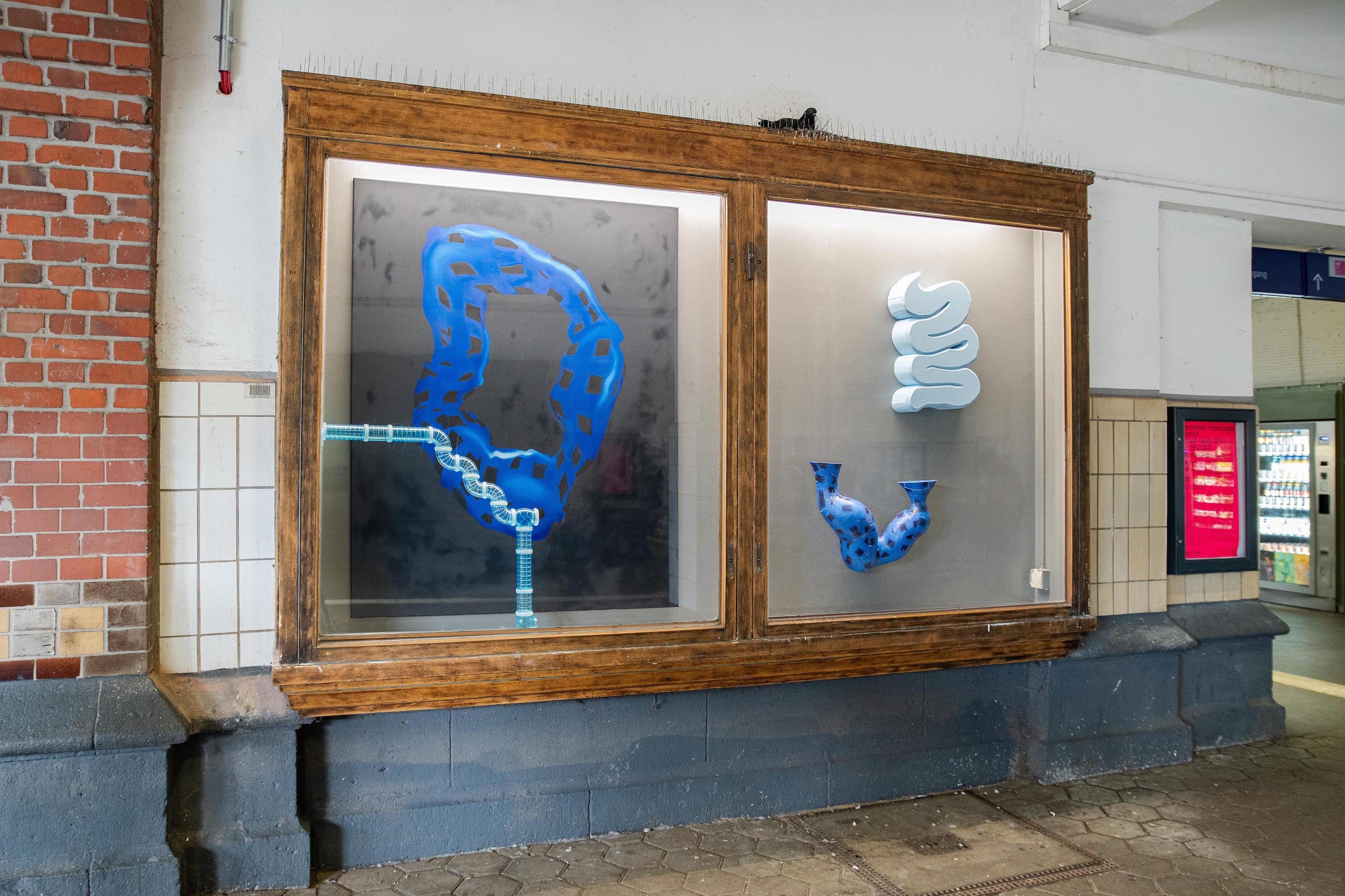 Anna Nero & Aldo Freund (ANNALDO), Once you see the pattern, things fall into place, 2024, Installation View, Kunstverein Harburger Bahnhof, photo: Maik GrÀf