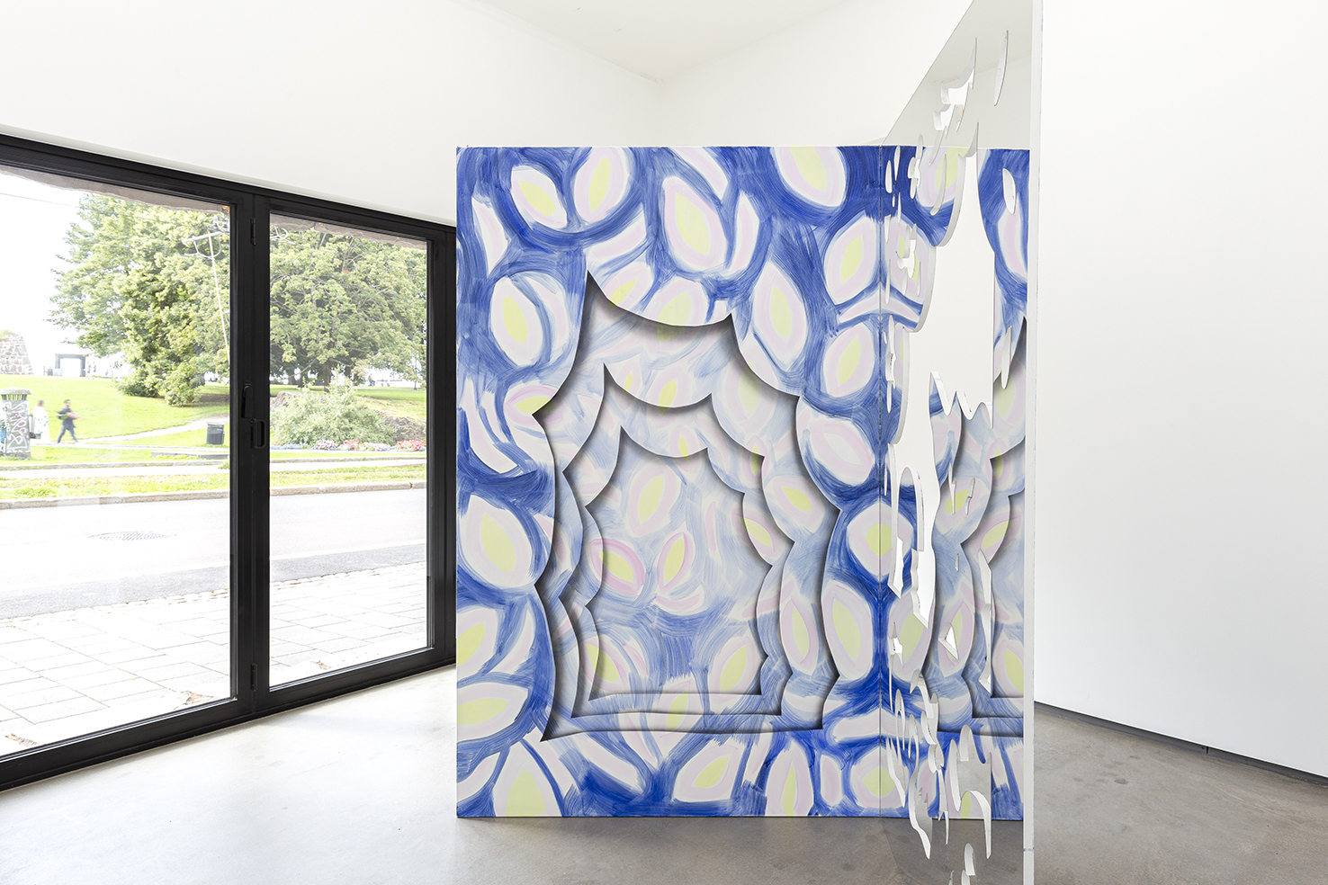 Open window (Night), acrylic on mdd, cut-out mirror, 195 x 129 x 129 cm