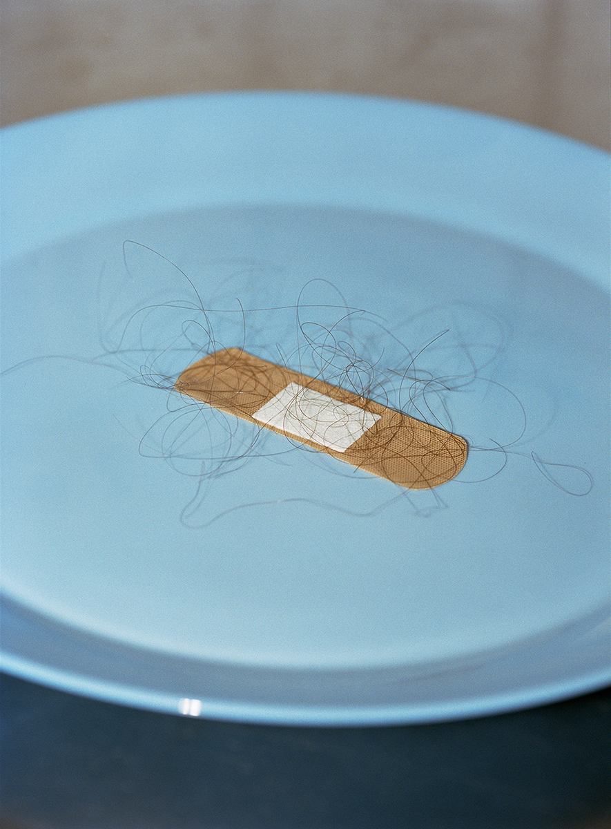 Ronya Hirsma, "Untitled", 2024 (Pigment print, edition of 5 + 2 AP, 100 x 73 cm).