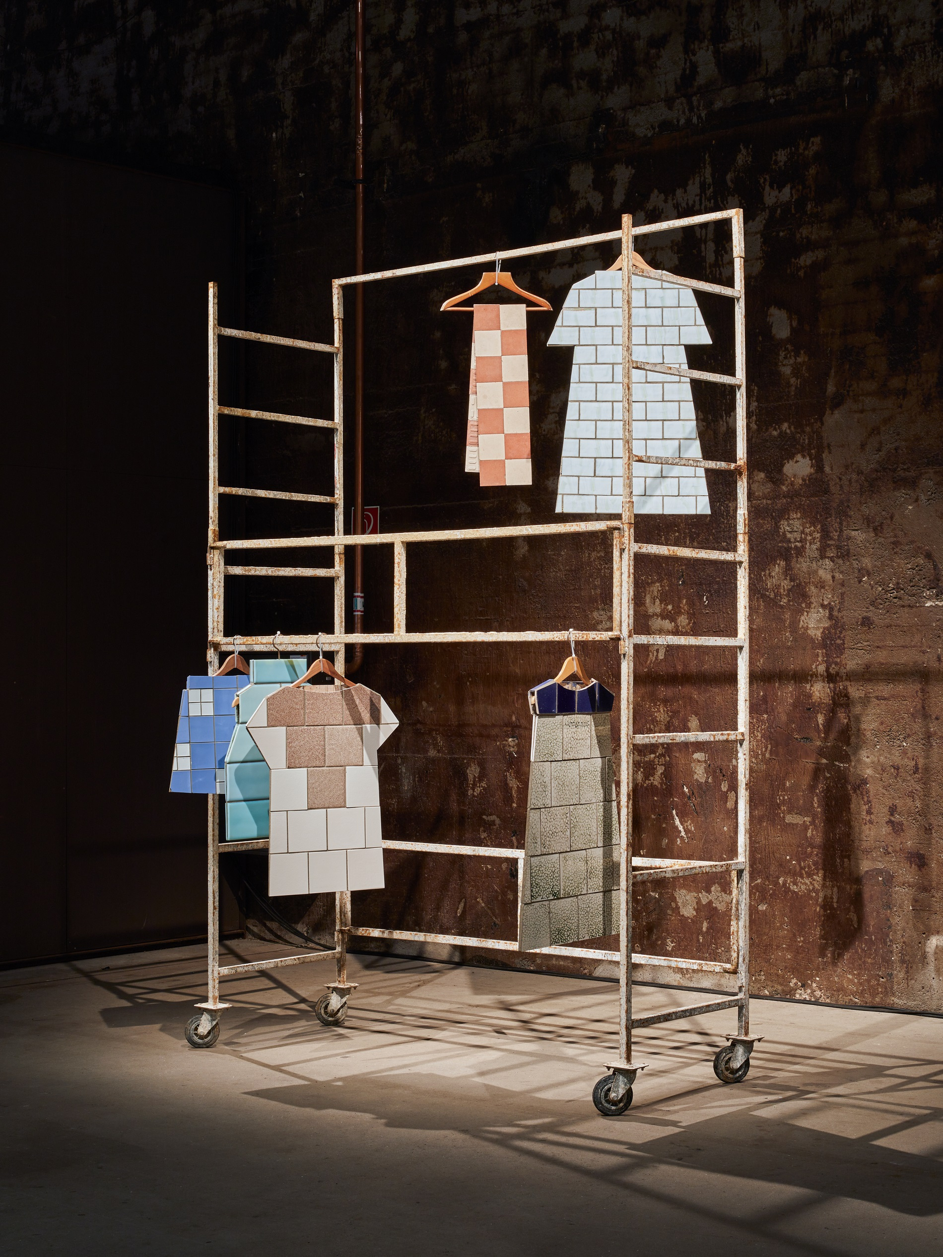 Zhanna Kadyrova. Second Hand (2019). Photo: Henning Rogge. Image courtesy of UKR.