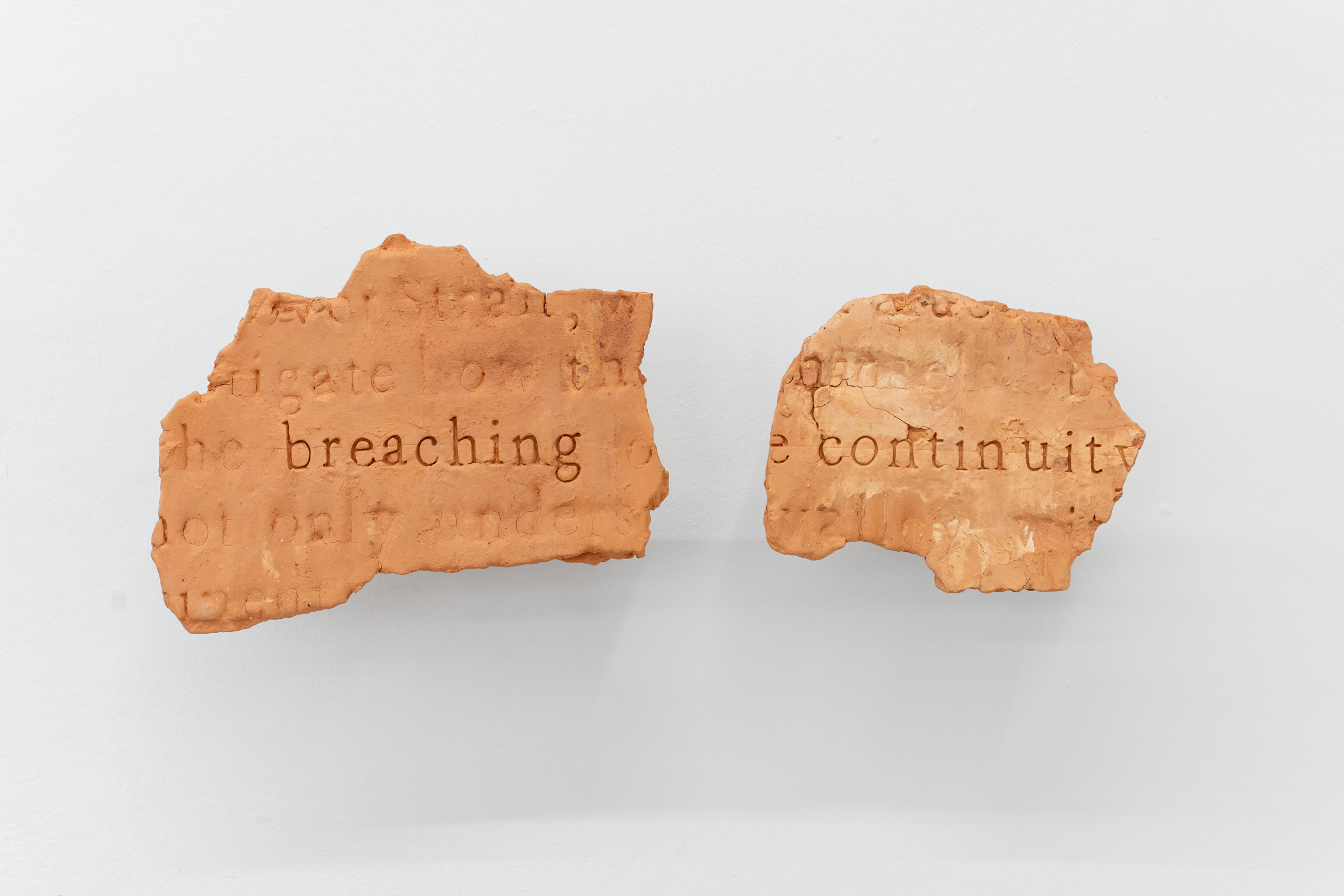 Lennart Lahuis, "MURMUR #42/ A breaching of the processes for erosion", 2018 - 2024, fired clay and stainless steal, 42 x 27 cm.