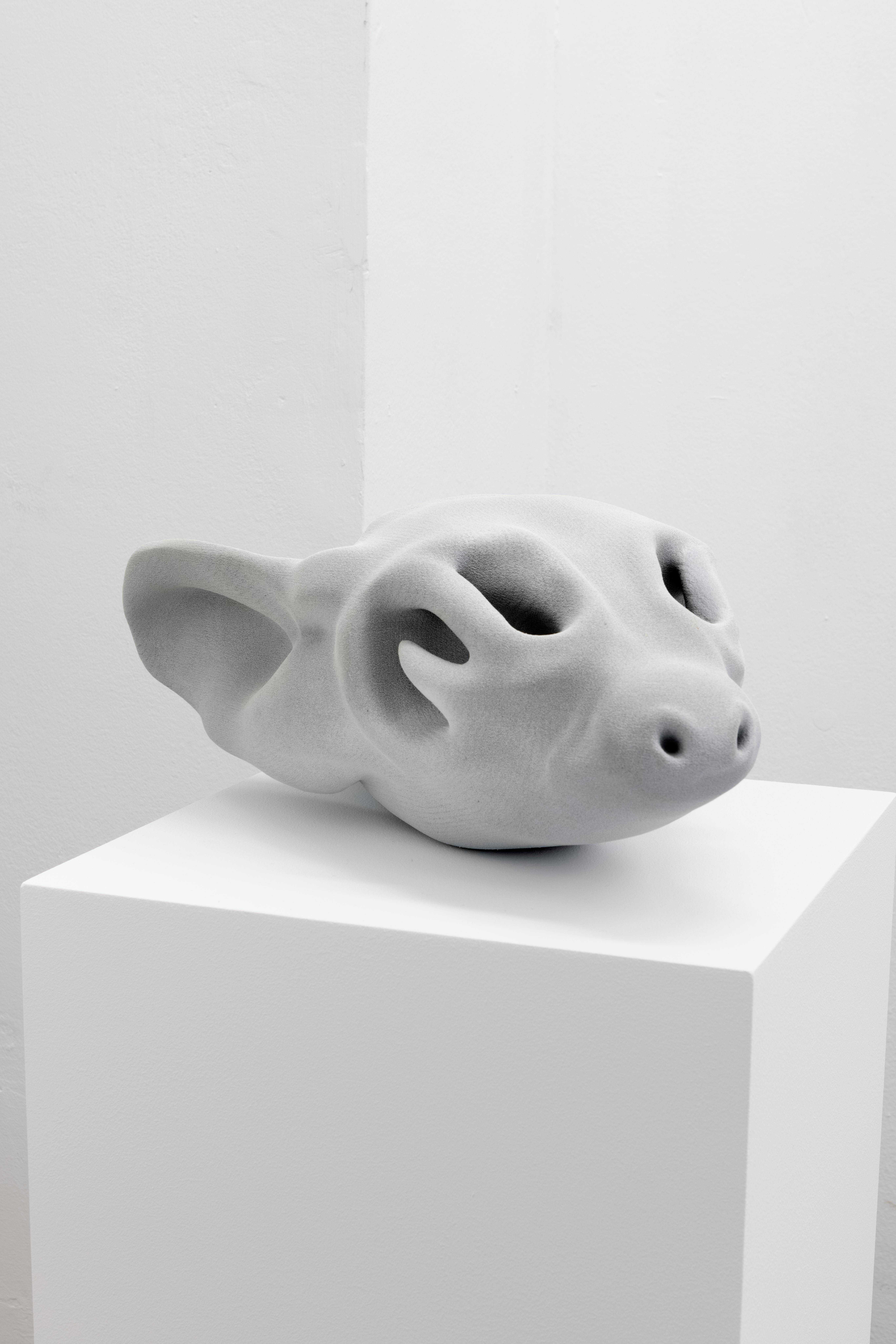 Mary-Audrey Ramirez, Rotting Head, 2023, 3D printed sand, 22 × 30 x 41 cm 
Courtesy: the artist and MARTINETZ, Cologne
Photo: Tamara Lorenz