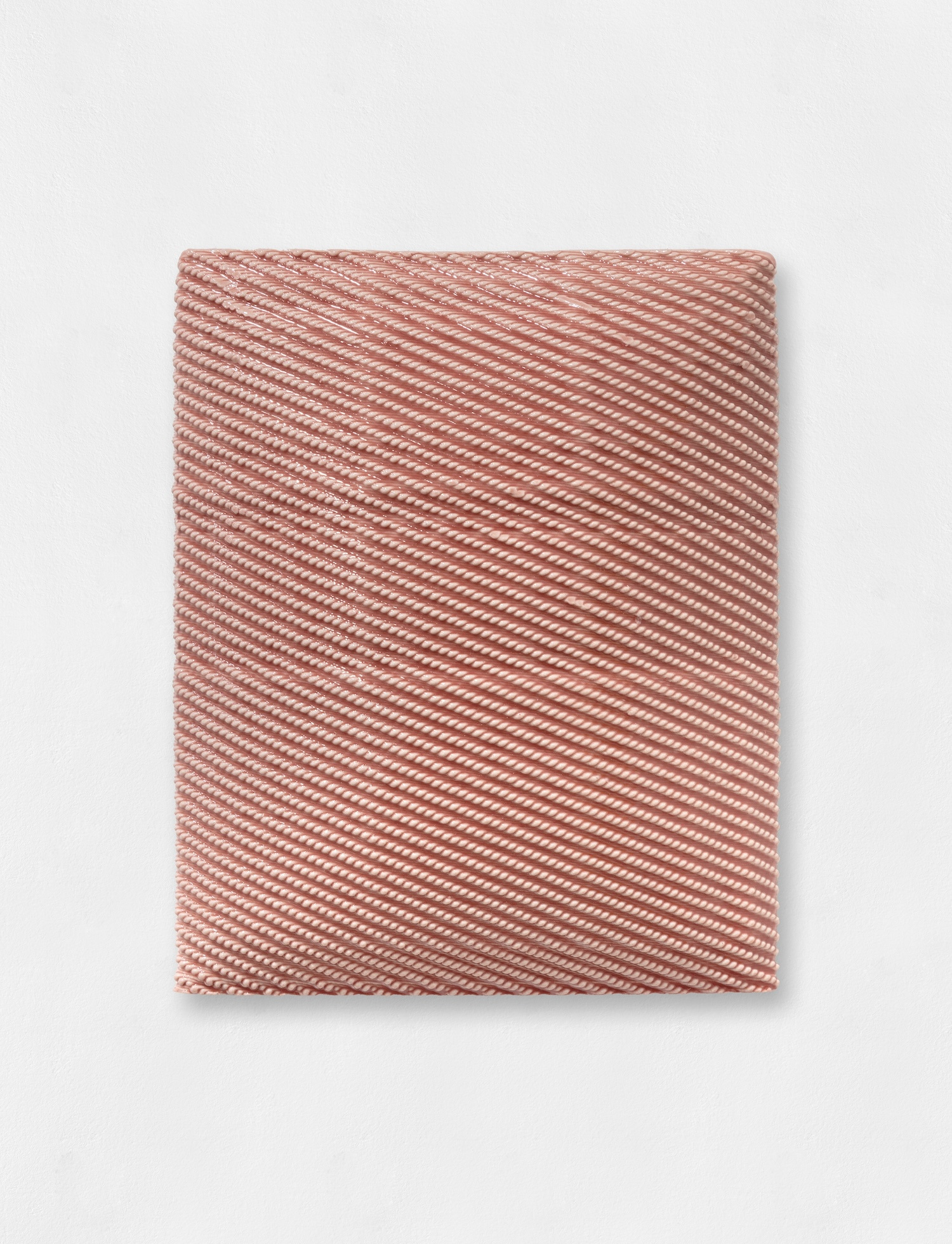 Edith DEKYNDT Zachariah Pink, 2023 porcelain with pink glace 16 x 13 cm Courtesy the artist, Galerie Konrad Fischer, Düsseldorf/Berlin and Christine König Galerie, Vienna