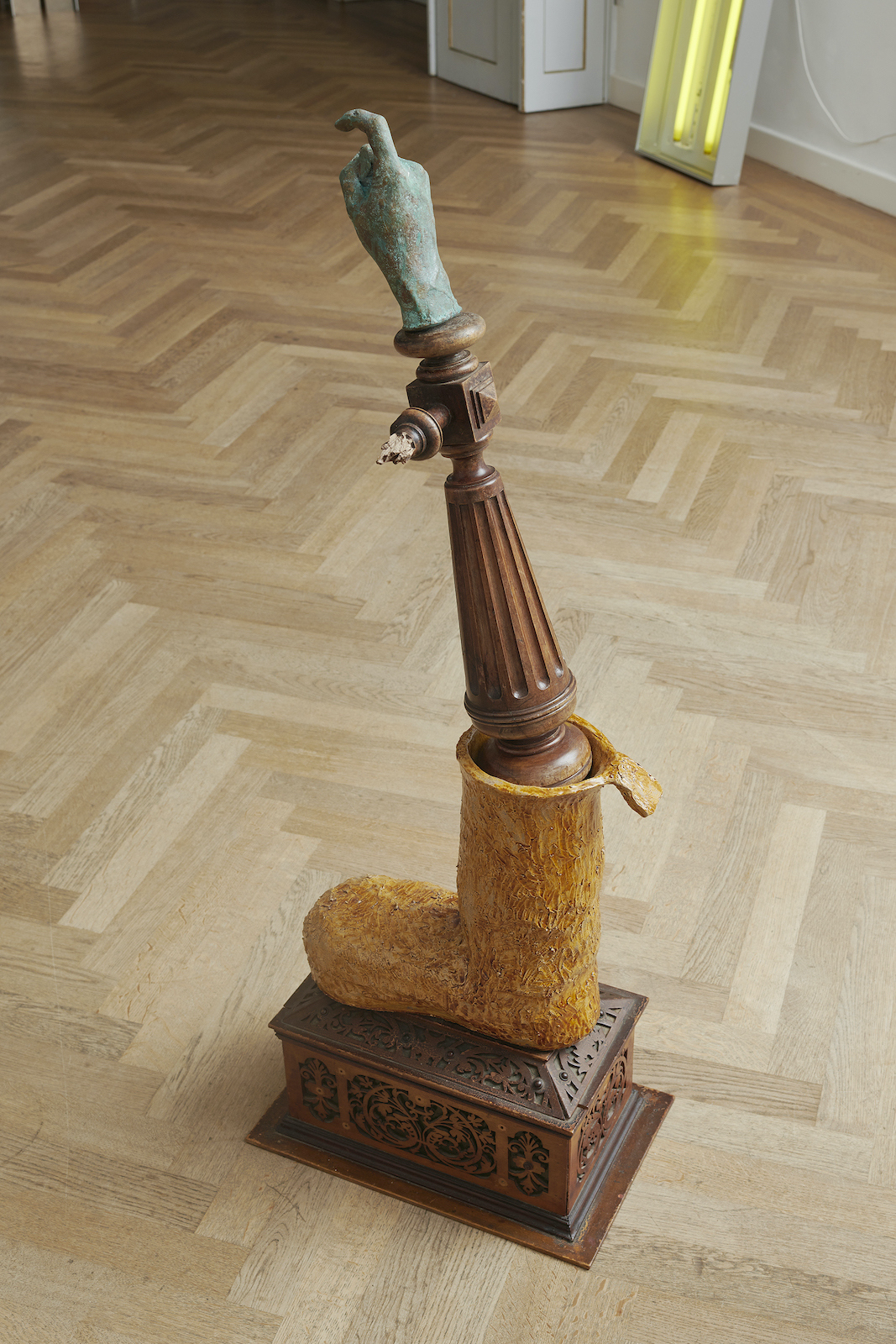 Denis Klausmann, Platypus 1, 2024, Bronze, glazed stoneware, wood