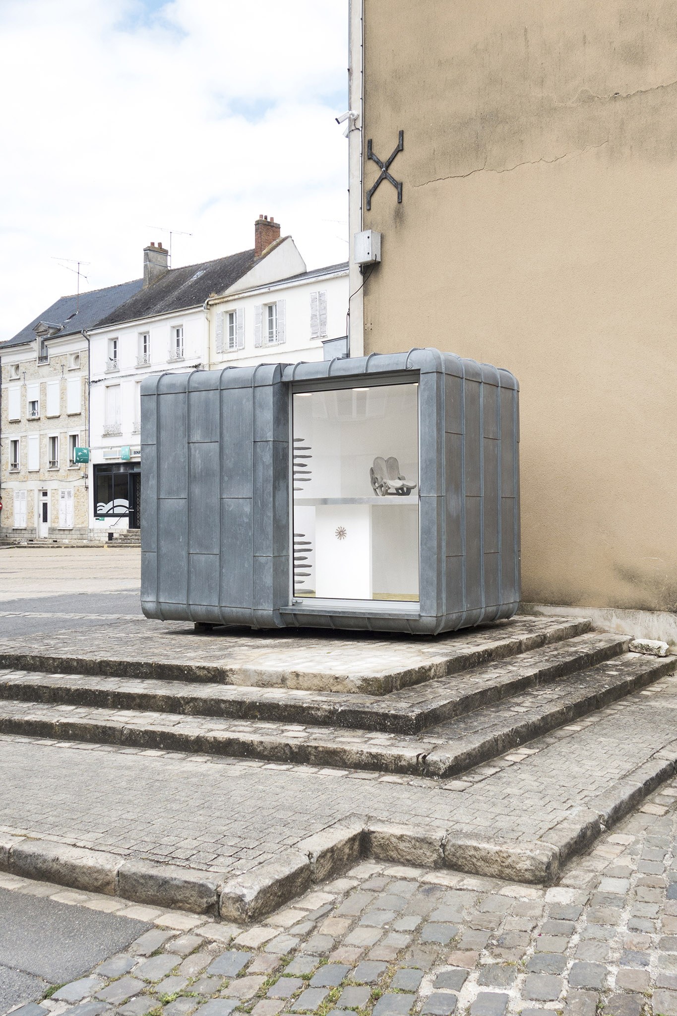 Exhibition view, Conjoined Cell(s), 2024, Xolo Cuintle, La borne, Poctb, Puiseaux
