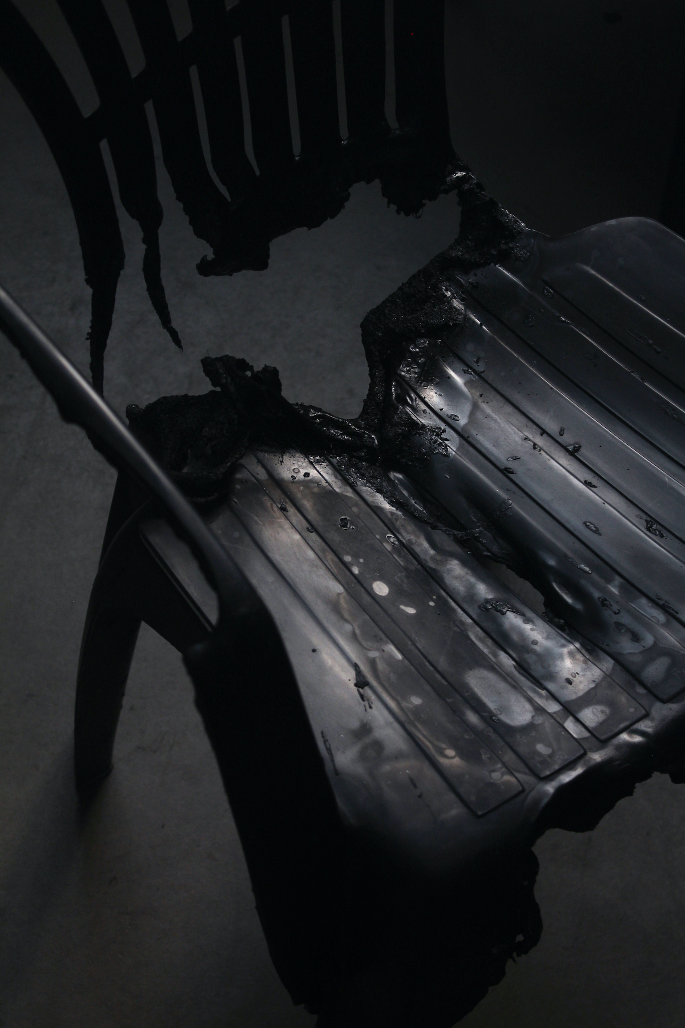 Emma Adler, STRG-Z (Gartenstuhl), 2024, plastic, 81 x 54 x 55 cm (detail)