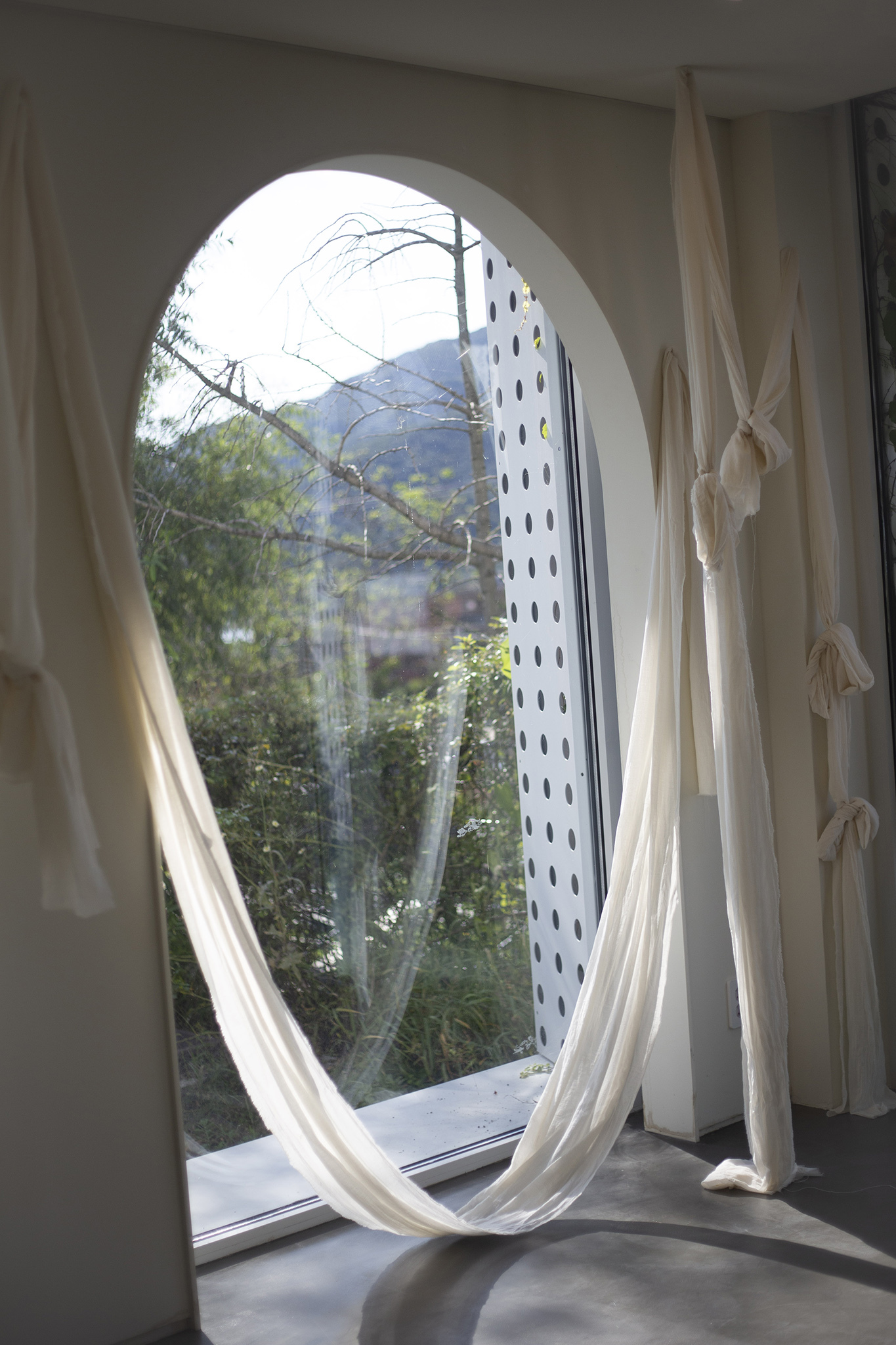 Gopulee: Ritual to release grief, 2024, Site-specific installation, Cotton, Variable Dimension