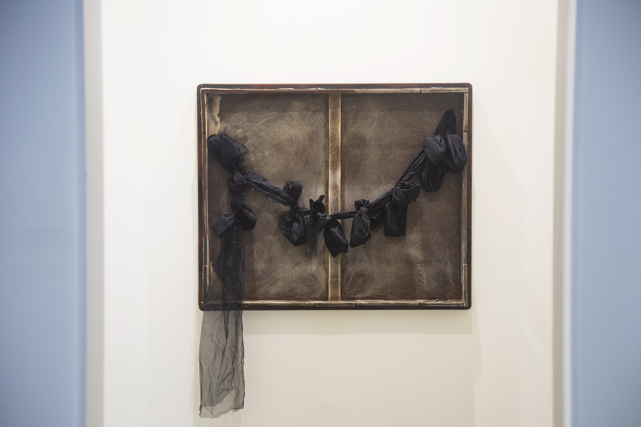 The Window where the Wind Carries the Han(恨), 2024, cotton, silk, gyoja table, 90 x 70 cm