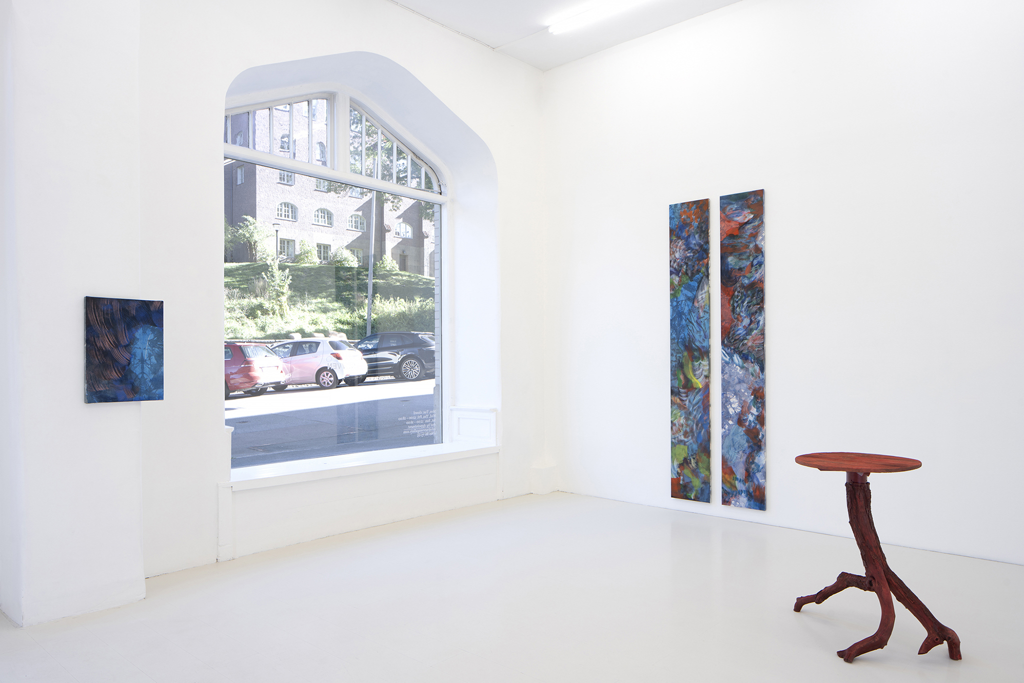 Ana Manso, âLa Table Rondeâ installation view.