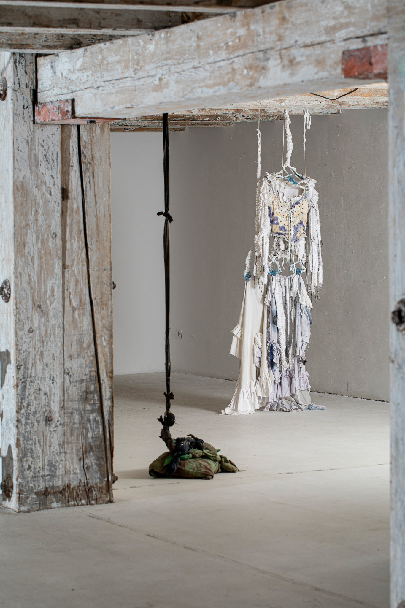 Jan Bražina, The Couple, 2023; Jan Bražina, The Bride, 2022; exhibition view from To the Bottom of the Goblet, Art Quarter Budapest