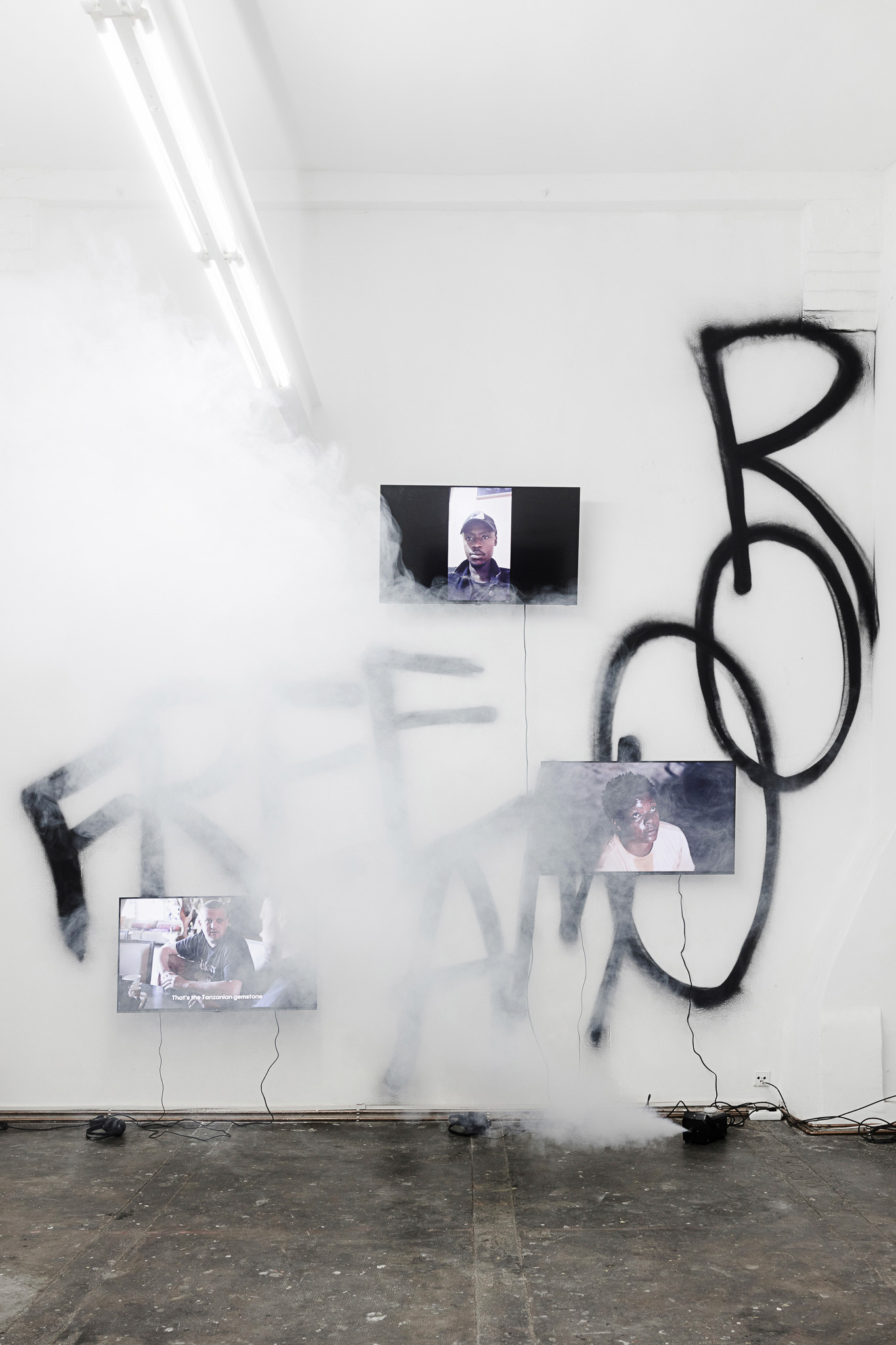 Daniel Hopp with collaborateurs,  Bought With Pleasure, 2024,  Sprink Düsseldorf