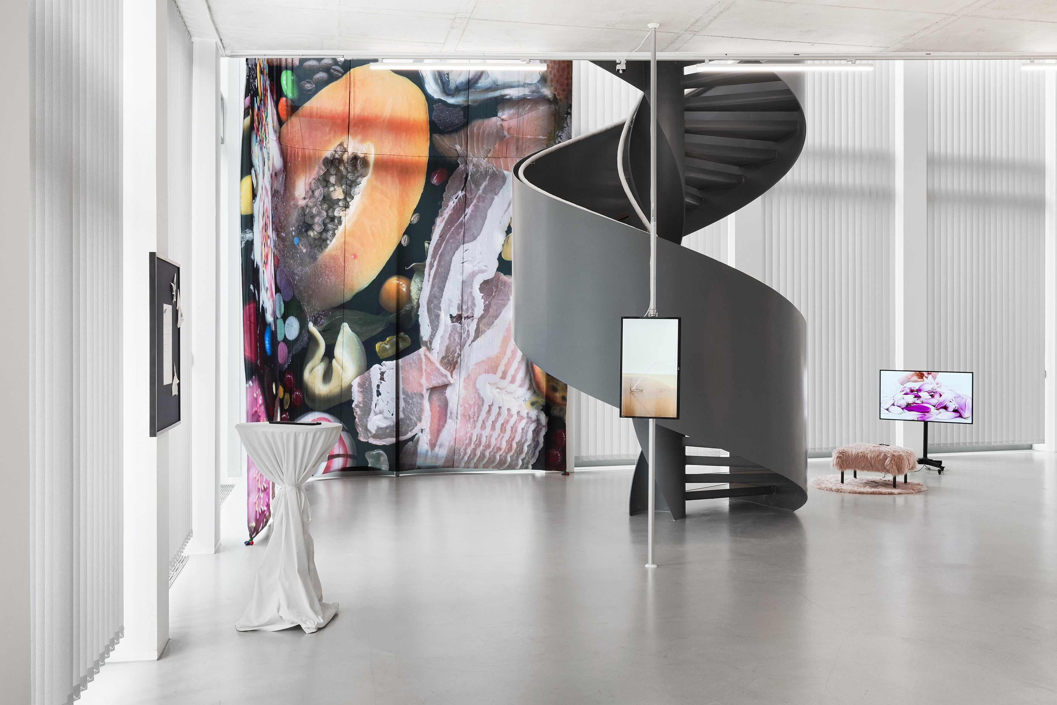 exhibition view âSchlaraffenlandâ, Dortmunder Kunstverein, 2024, Photo: Dortmunder Kunstverein