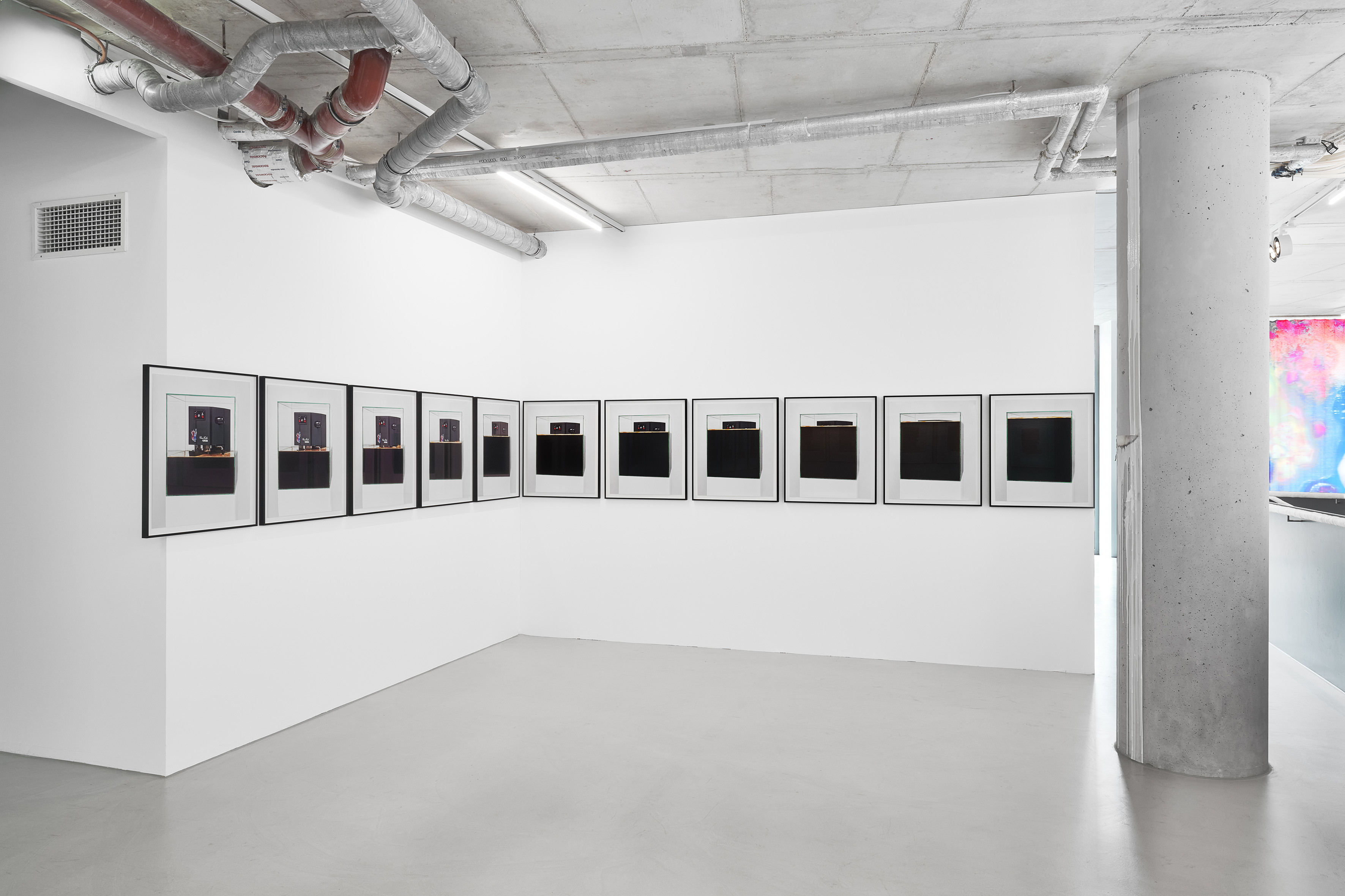 Alwin Lay, âmod CLASSICâ, 2019/2024 exhibition view âSchlaraffenlandâ, Dortmunder Kunstverein, 2024, Photo: Mareike Tocha Courtesy: the artist, Christine König Galerie, Wien