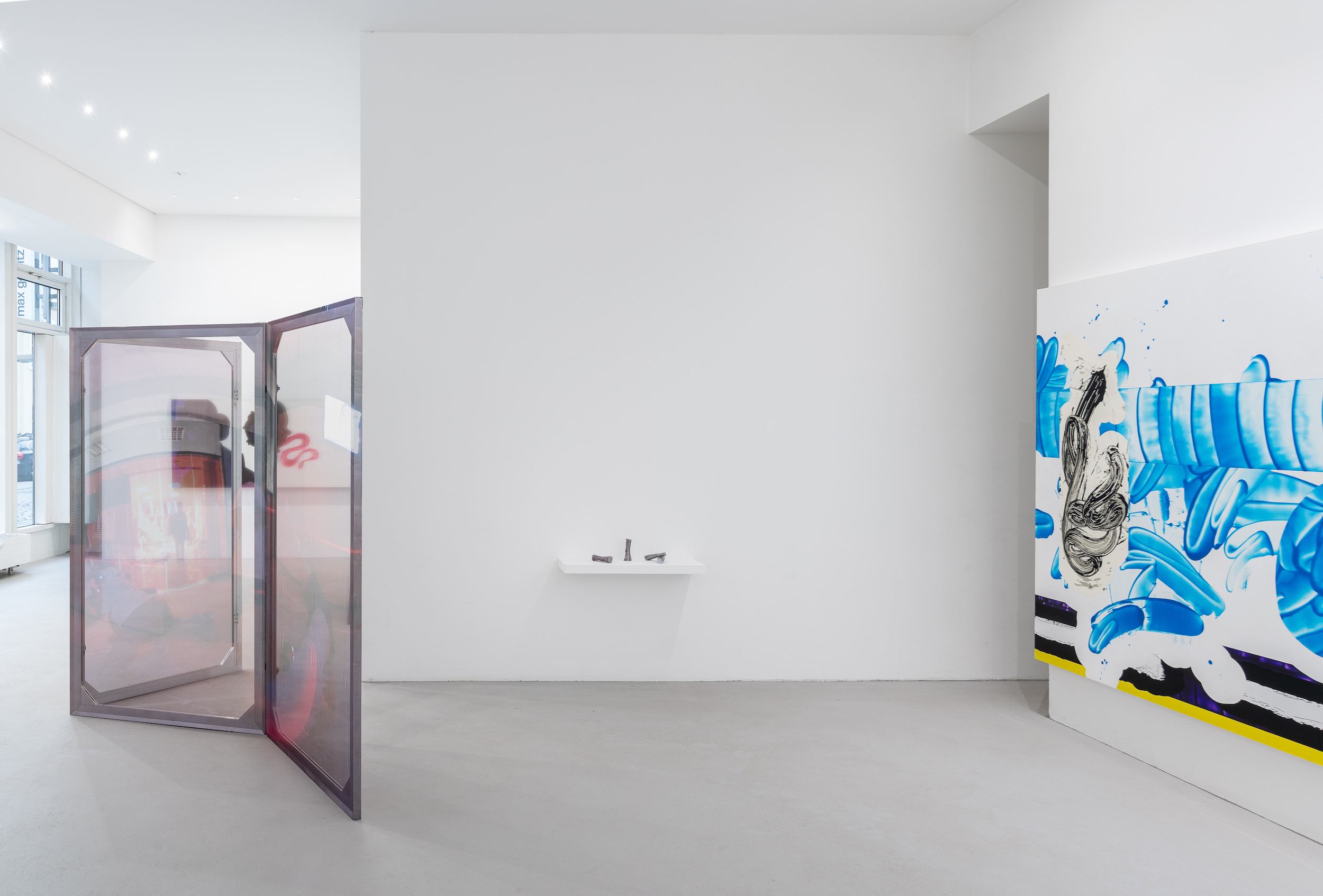 Installation view, occasional urges, 2024 | Courtesy of max goelitz and Häusler Contemporary Zurich | Copyright of the artists | Photo: Dirk Tacke