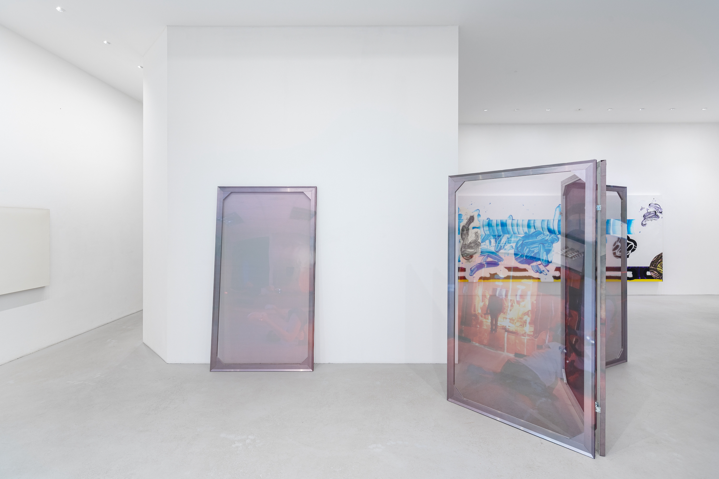 Installation view, occasional urges, 2024 | Courtesy of max goelitz and Häusler Contemporary Zurich | Copyright of the artists | Photo: Dirk Tacke