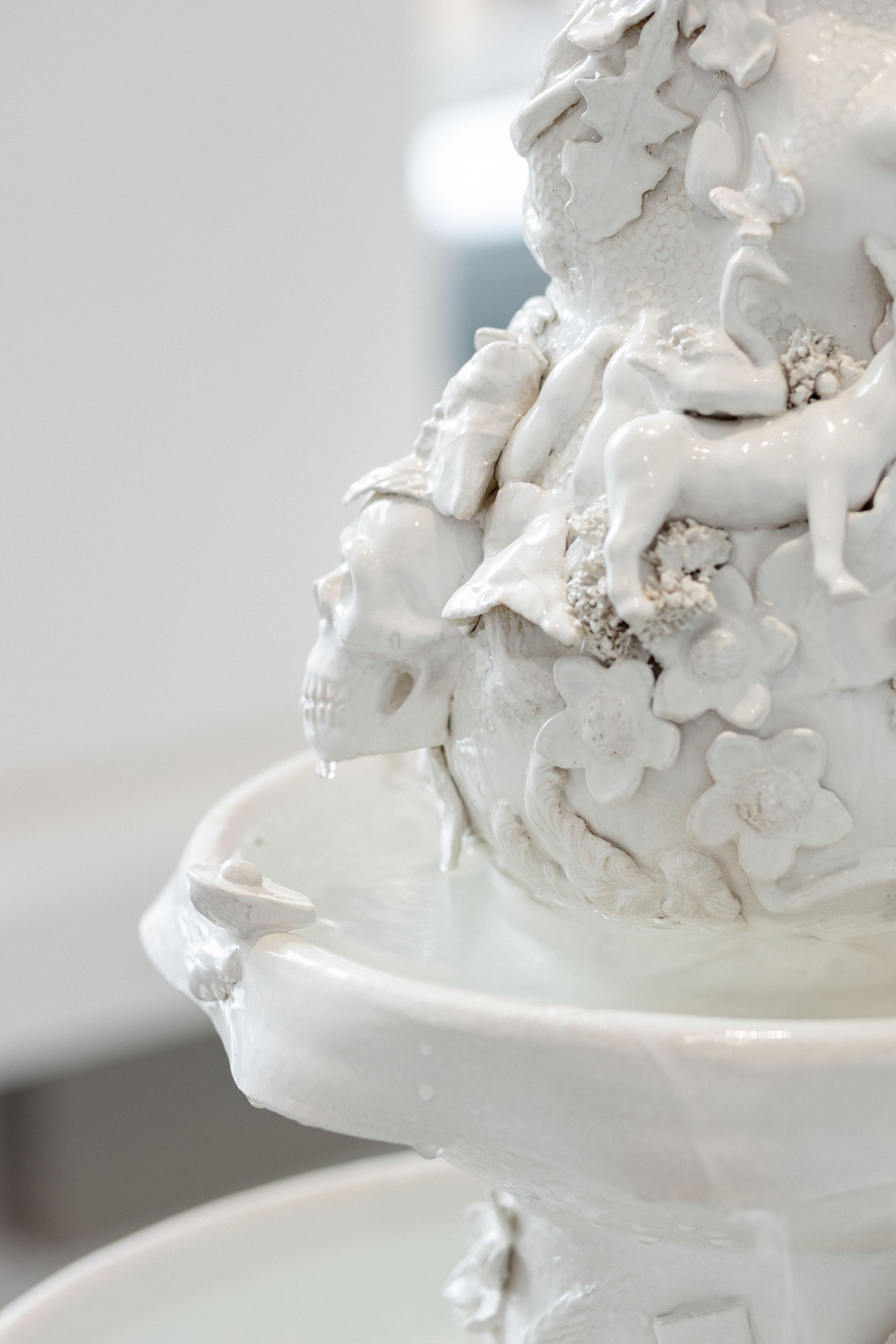Alicja Patanowska, Fountain 1: A History of Many Weaves, mixed technique; stoneware clay, glaze, pump, water, 2024