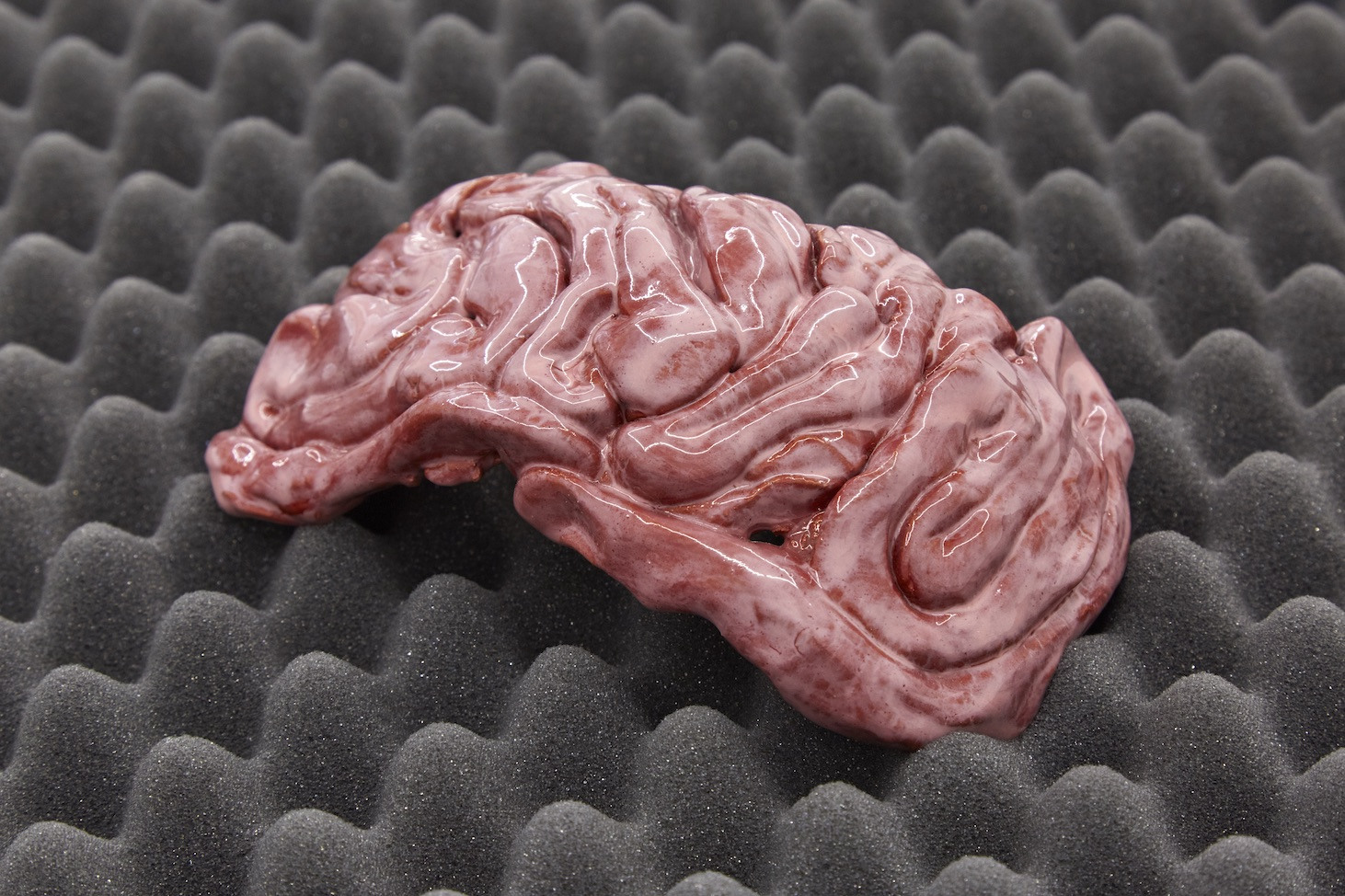 Alan Magee, "Small Intestines", 2019, glazed terracotta ceramic, 19 x 12 x 7 cm