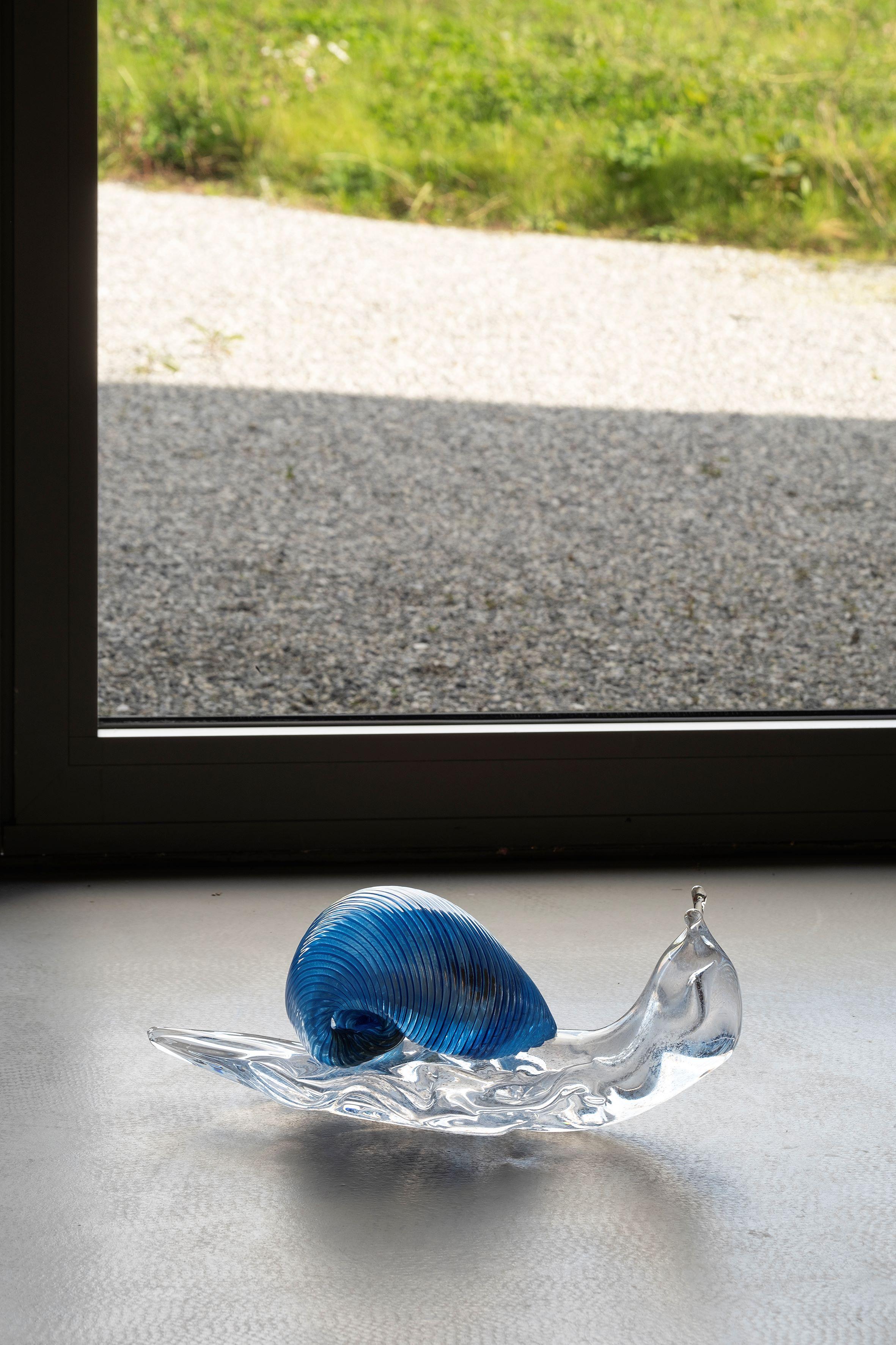Snails, Julie Béna, 2019-2024, Blown glass, pigment (installation view)