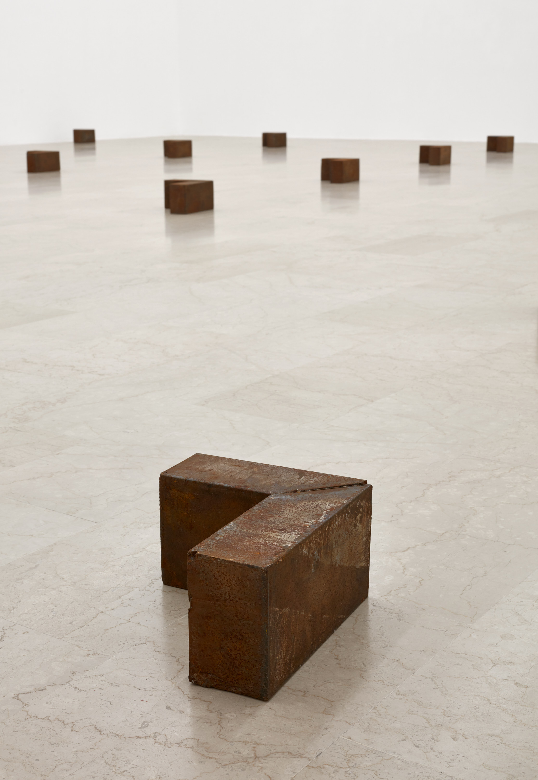 Richard Nonas, 2024, installation view, P420, Bologna (Courtesy P420, Bologna) (Photo credit Carlo Favero)