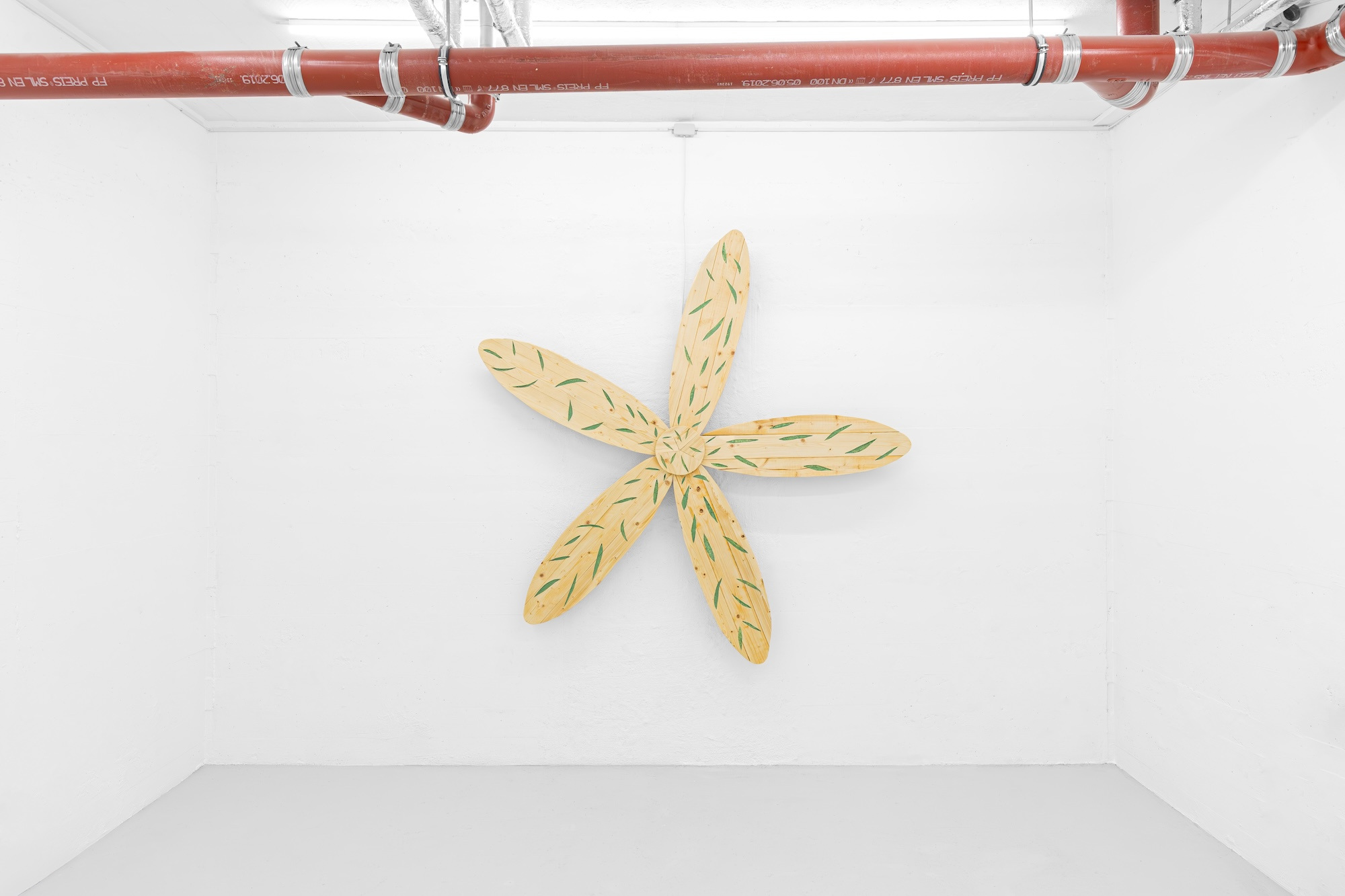 Sif HedegÄrd, Installation view at Matteo Cantarella, 12.12.24 - 01.02.25