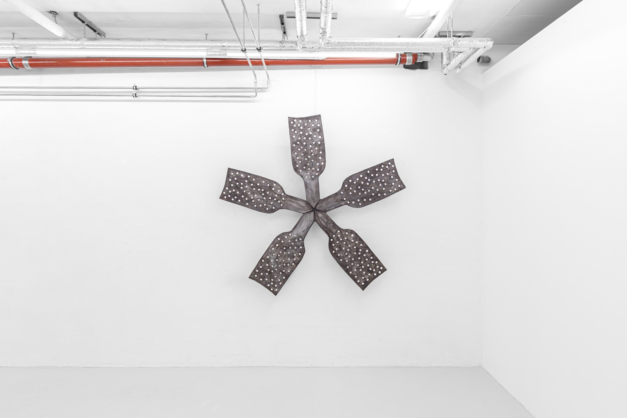 Sif HedegÄrd, Installation view at Matteo Cantarella, 12.12.24 - 01.02.25
