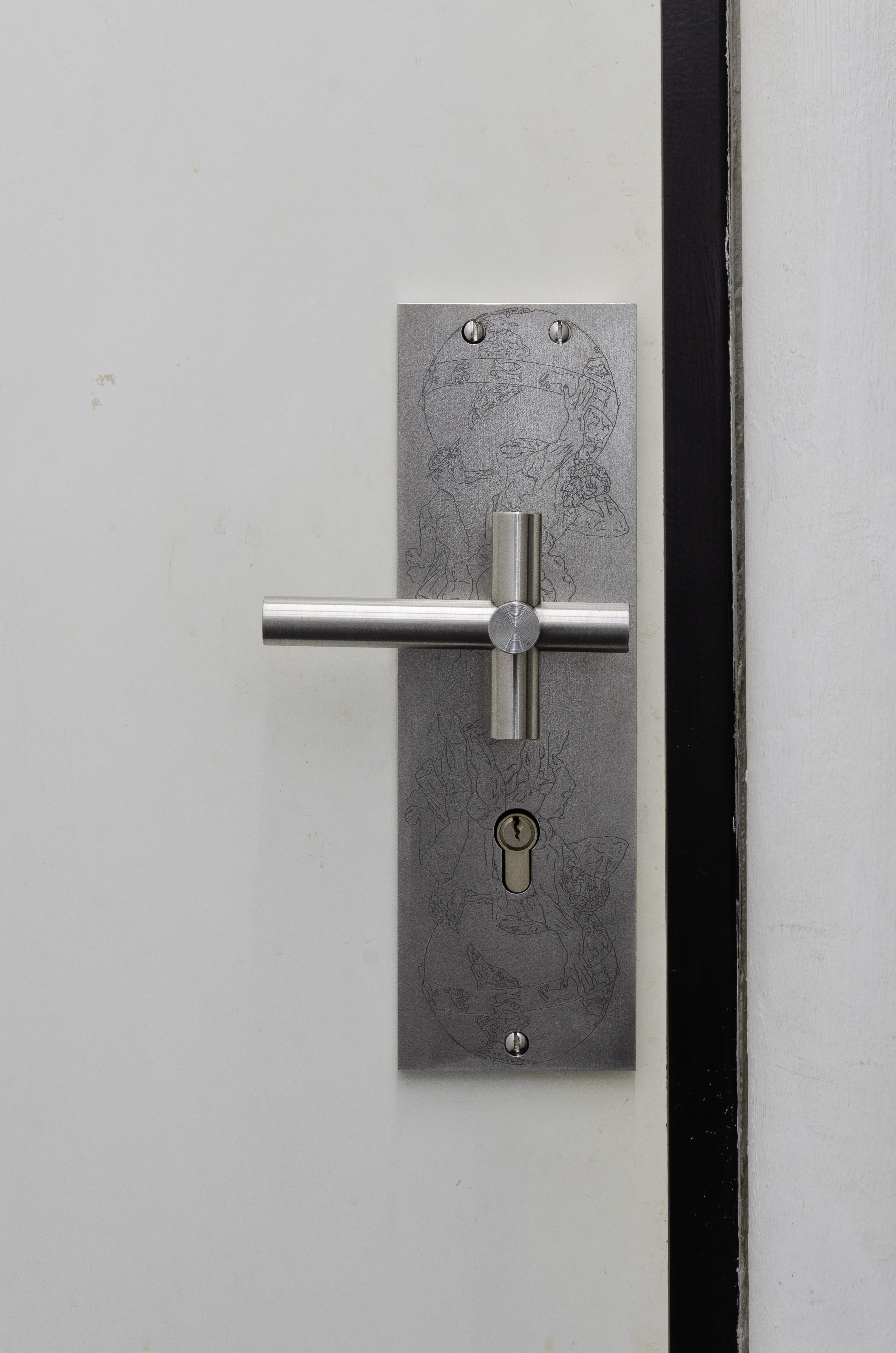 Simon Shim-Sutcliffe, In the castle of my mind, 2024, Stainless steel, 32cm x 15cm x 11cm