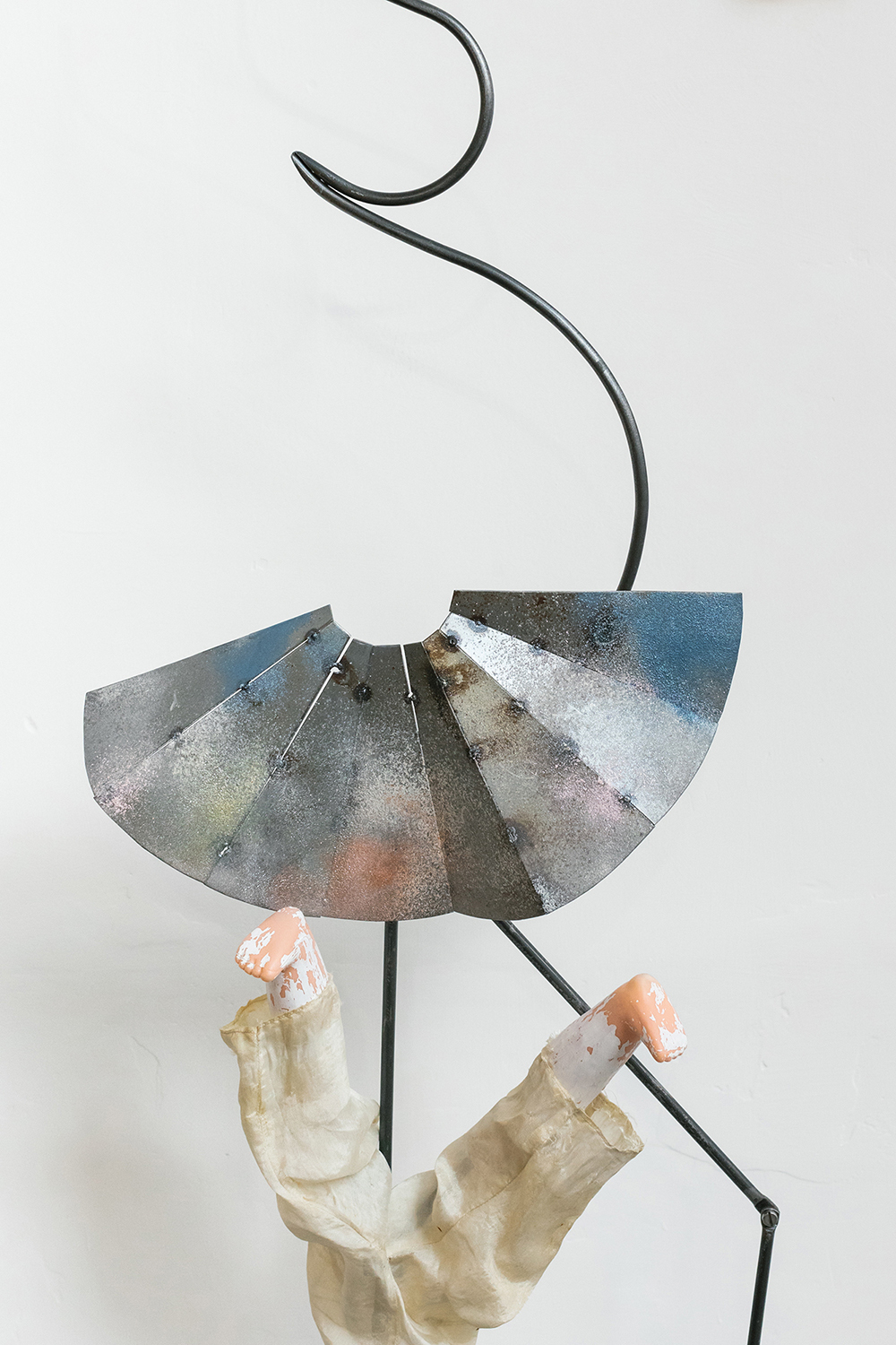 Lucia Leuci, Fornarina madre, 2024, Iron, resin, fabric, acrylic, alabaster powder, ash, eye shadow, blush, pigments, plastic, semi-precious stones, fossils, 163x60x38 cm