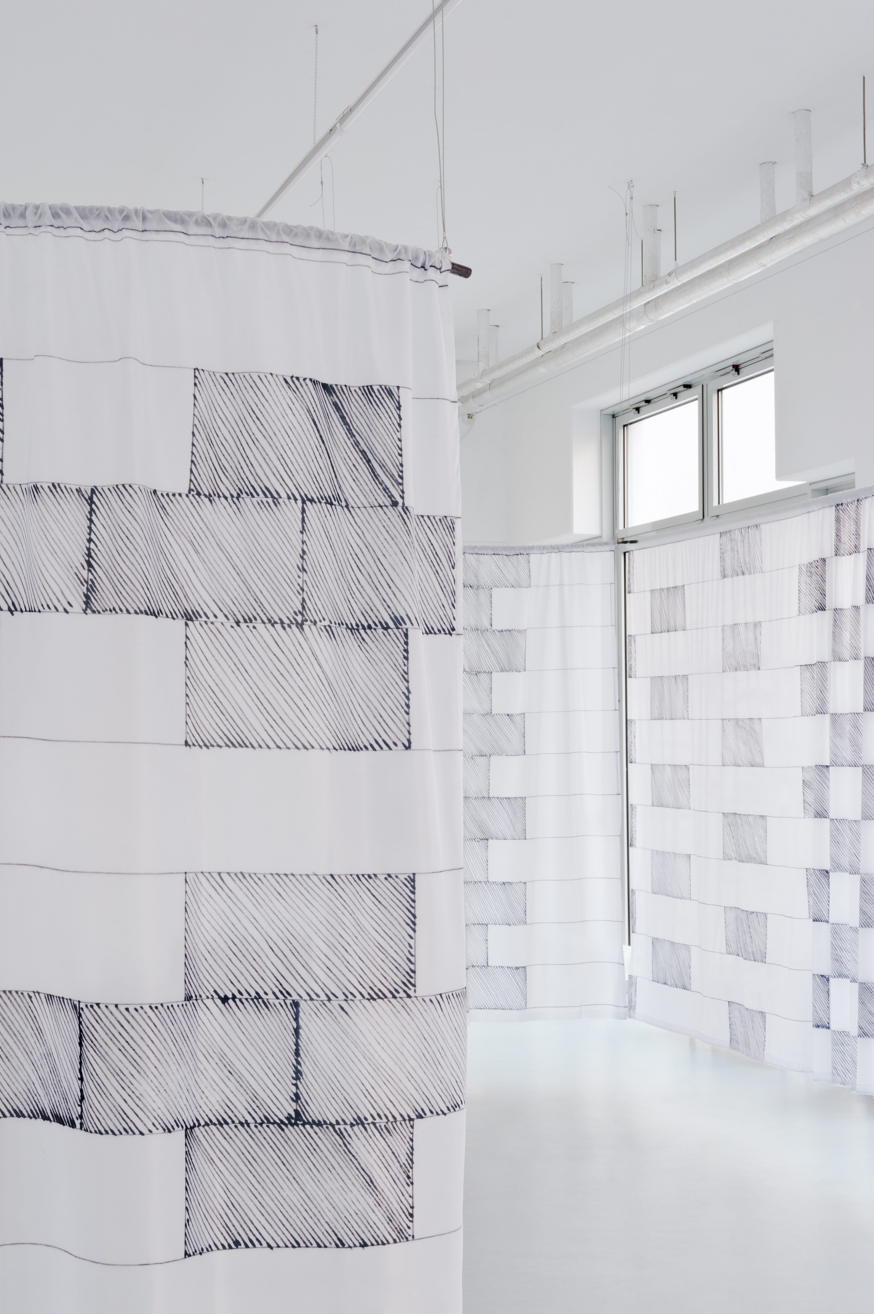 Dominique Hurth, Accurate to Standards, Well-proportioned, Finely structured, Digital print on fabric, 1931x205cm (detail), 2021, exhibition view To want the world in a glass hat. at Neun Kelche, 2024, Copyright Dorothea Dittrich, VG Bildkunst 2024.
