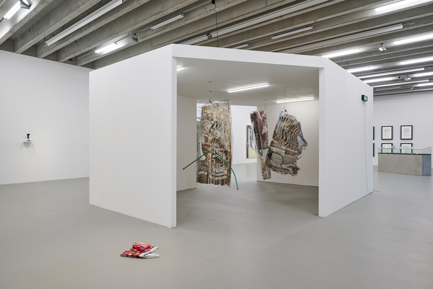 Exhibition view “9 to 5 - A Question of Time”