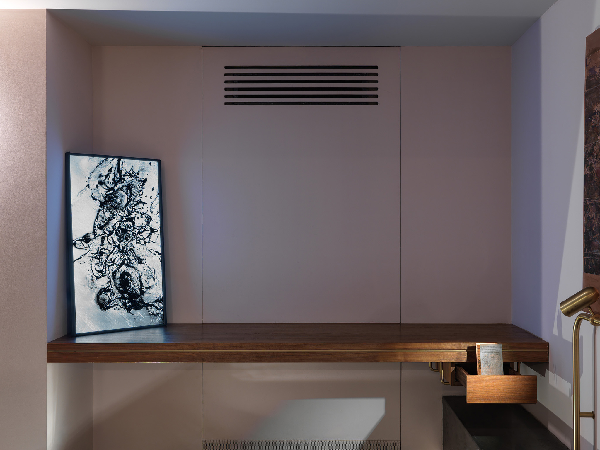 Works by Ioli Kavakou, Niki Analyti