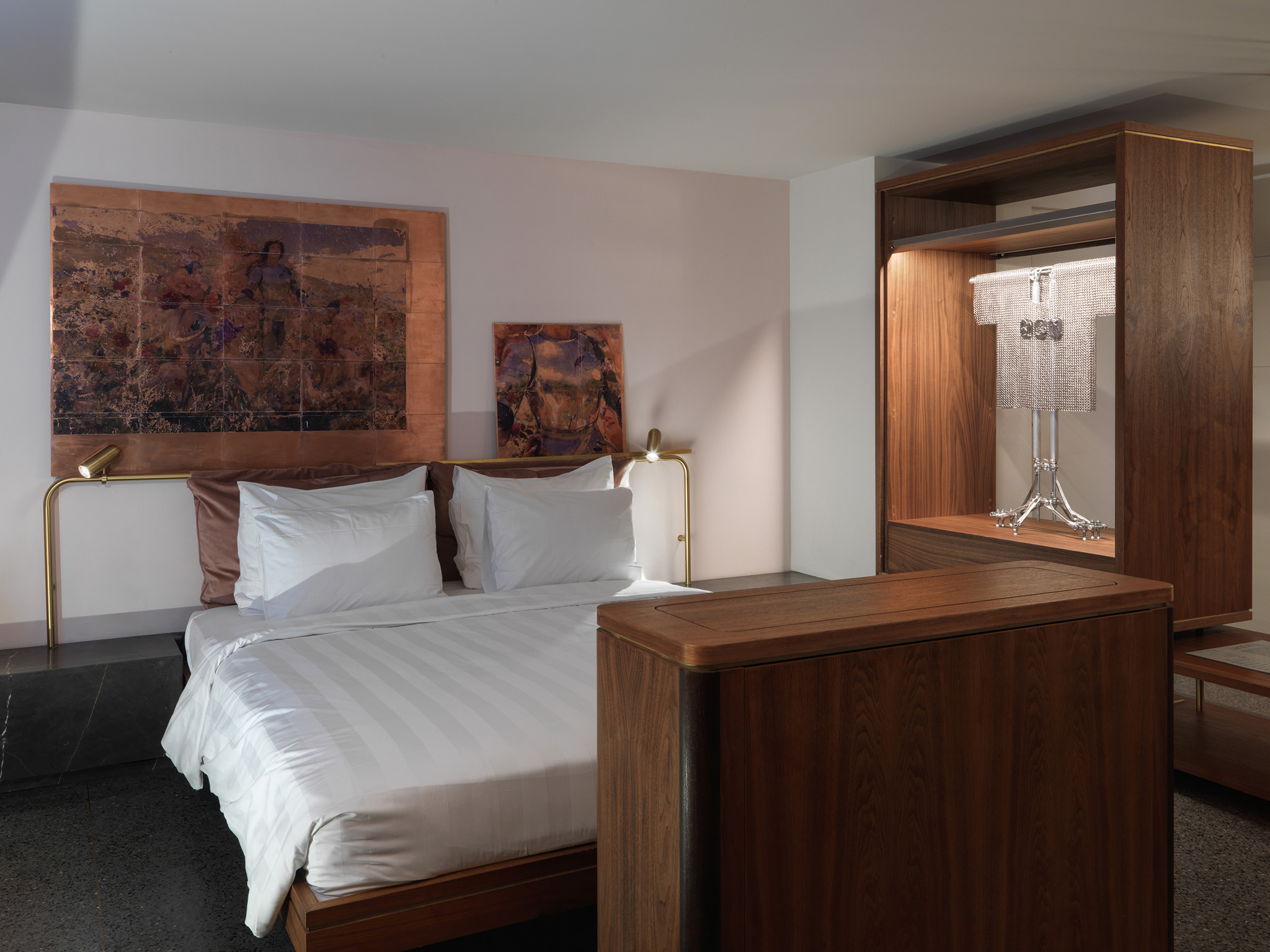 Works by Niki Analyti, Byron Kalomamas