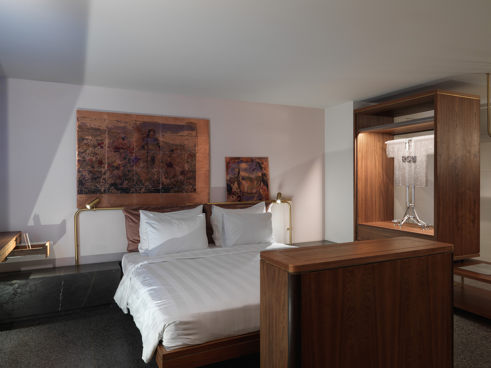 Works by Niki Analyti, Byron Kalomamas