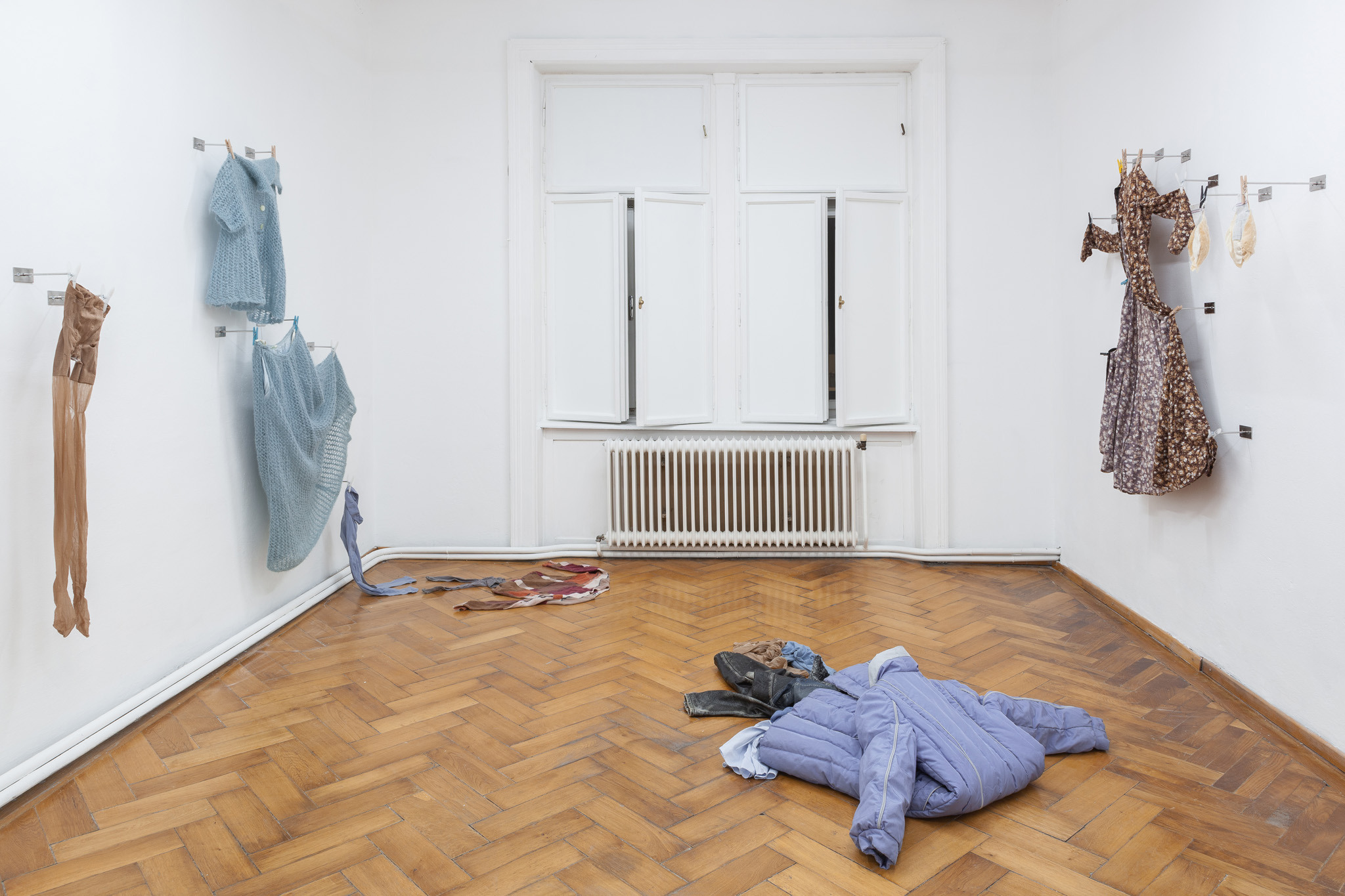 Hannah Heilmann, The other thing is clothes (TOTIC), 2024  Stainless steel, screws, clothes pins