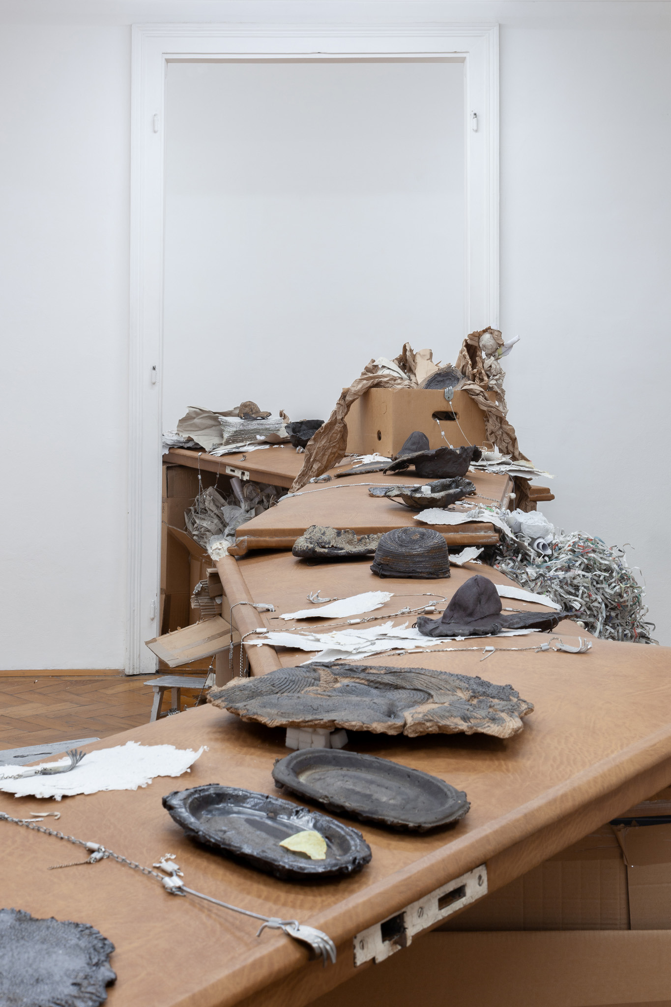 Birke Gorm & Hannah Heilmann, down on the cloth like a thunder shower, 2024, installation view, Loggia, Vienna