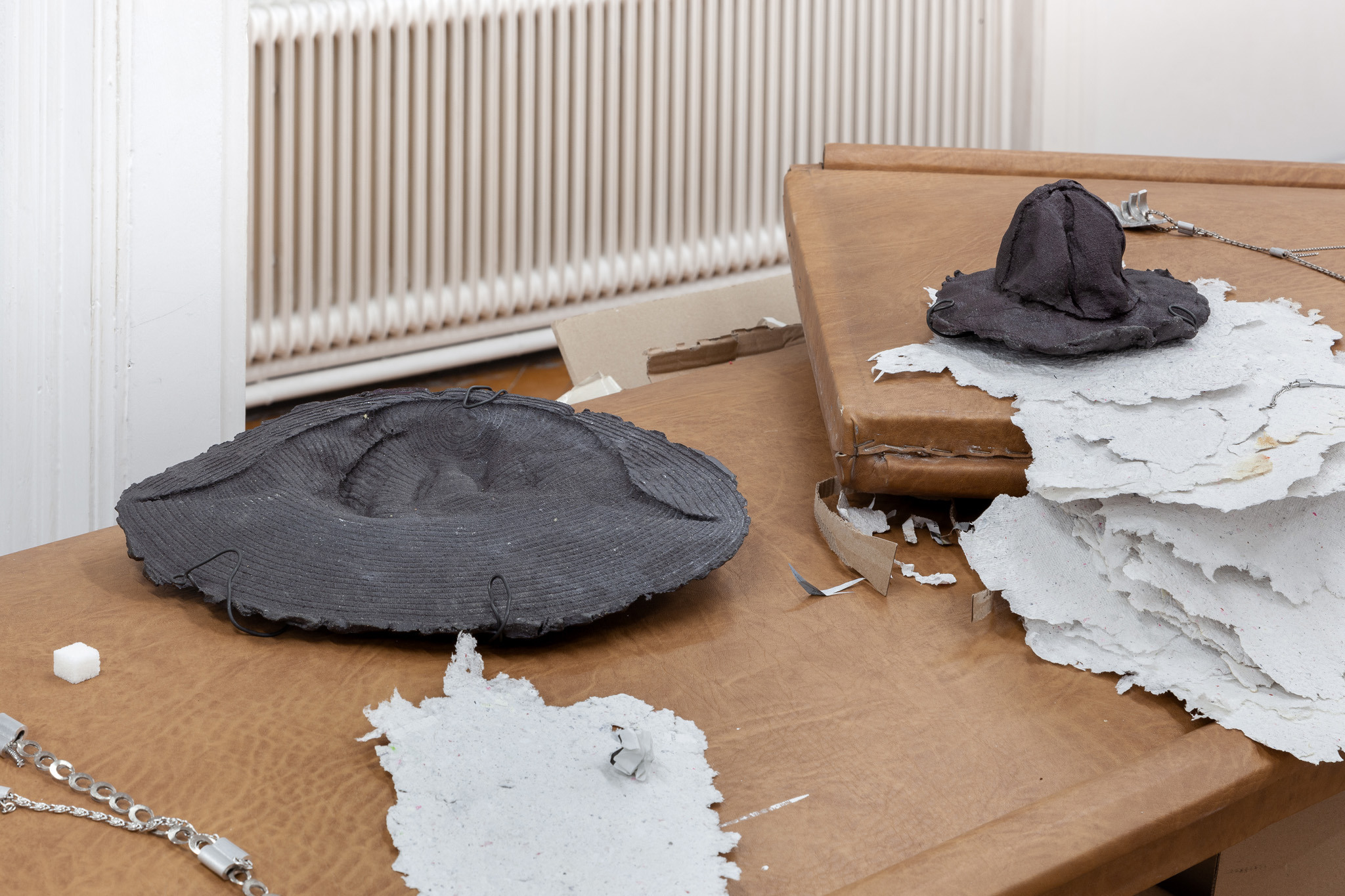 Birke Gorm & Hannah Heilmann, down on the cloth like a thunder shower, 2024, installation view, Loggia, Vienna